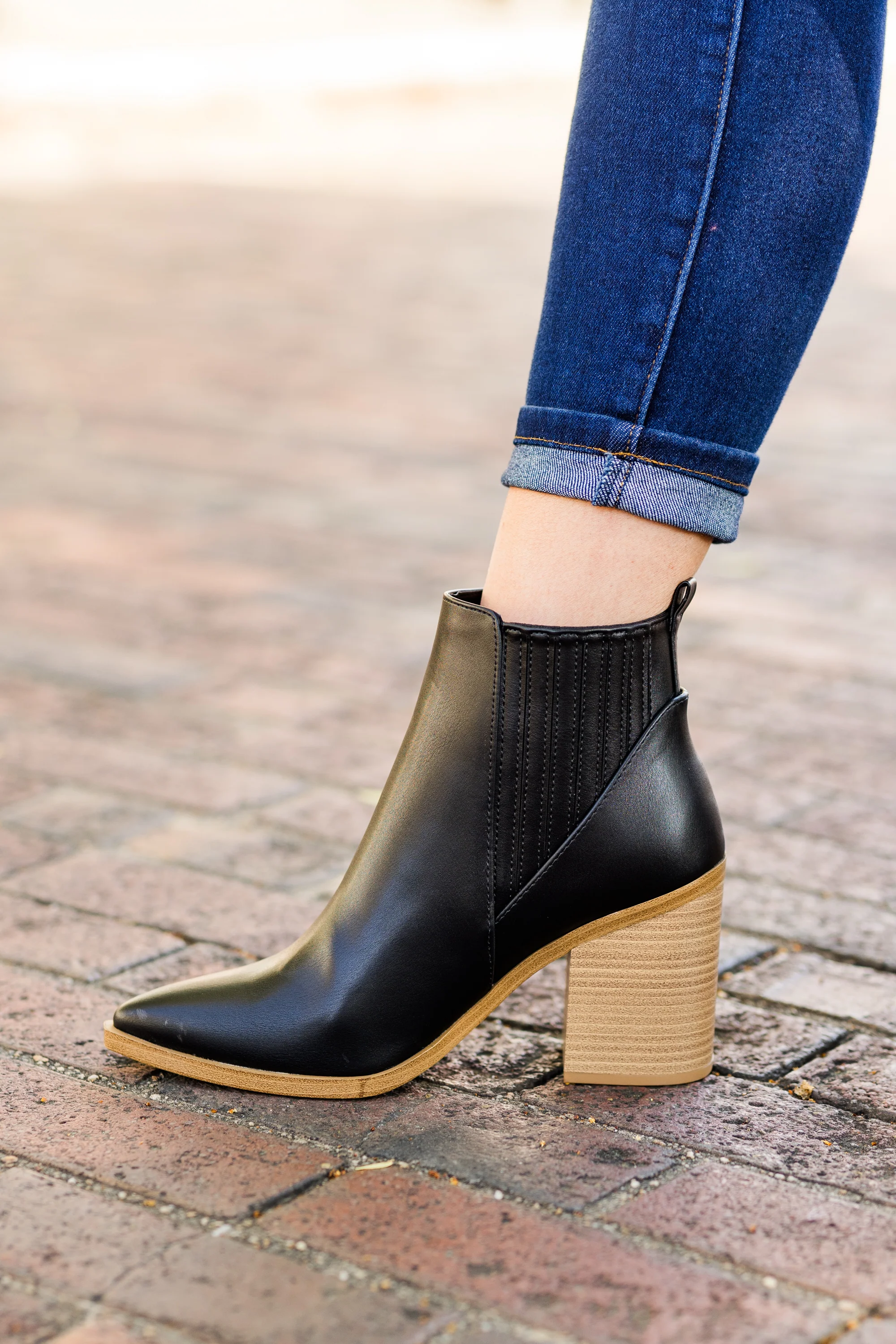 Can't Resist These Booties, Black - Giverhouse