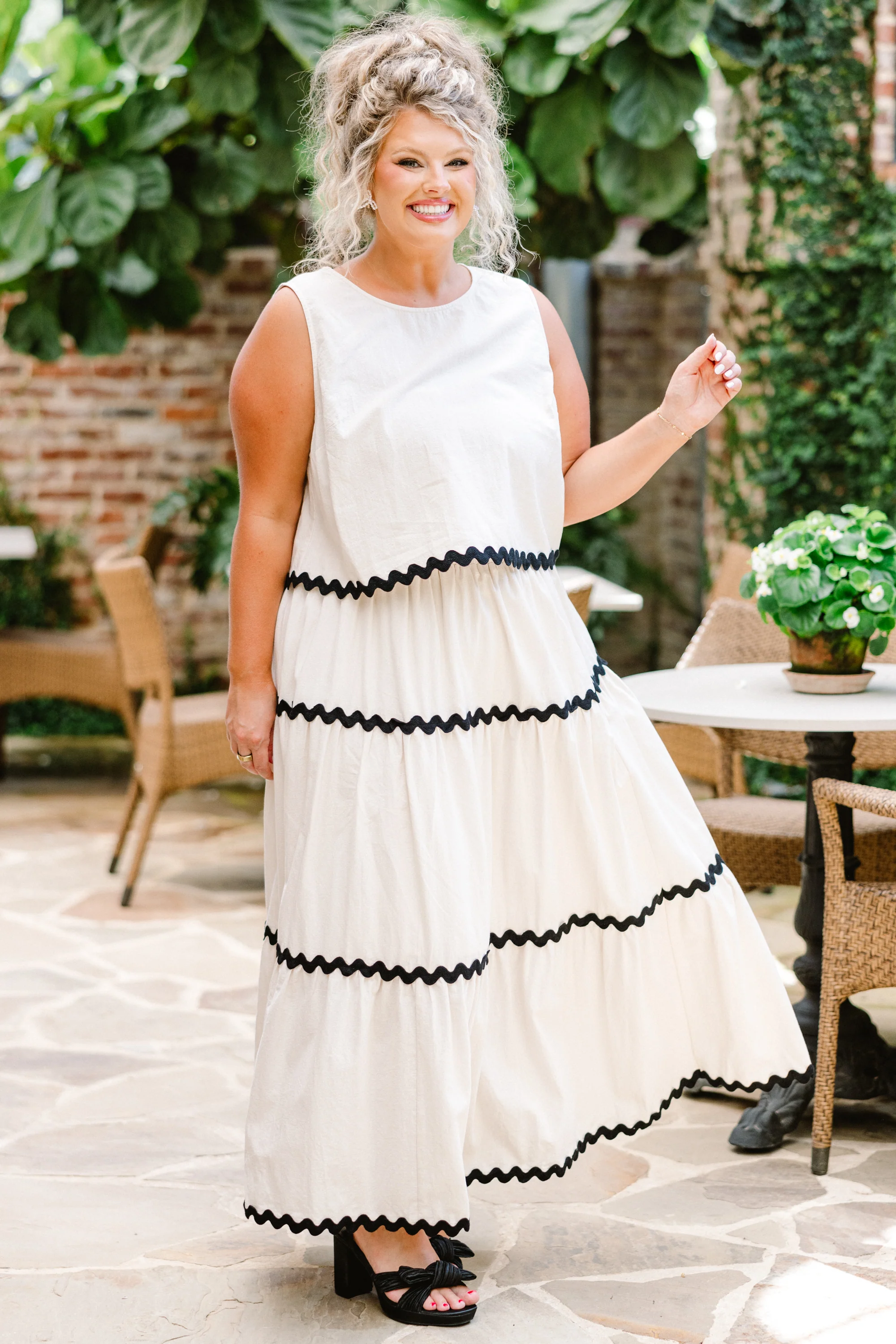 Shared Feelings Top, Oatmeal-Black - Giverhouse