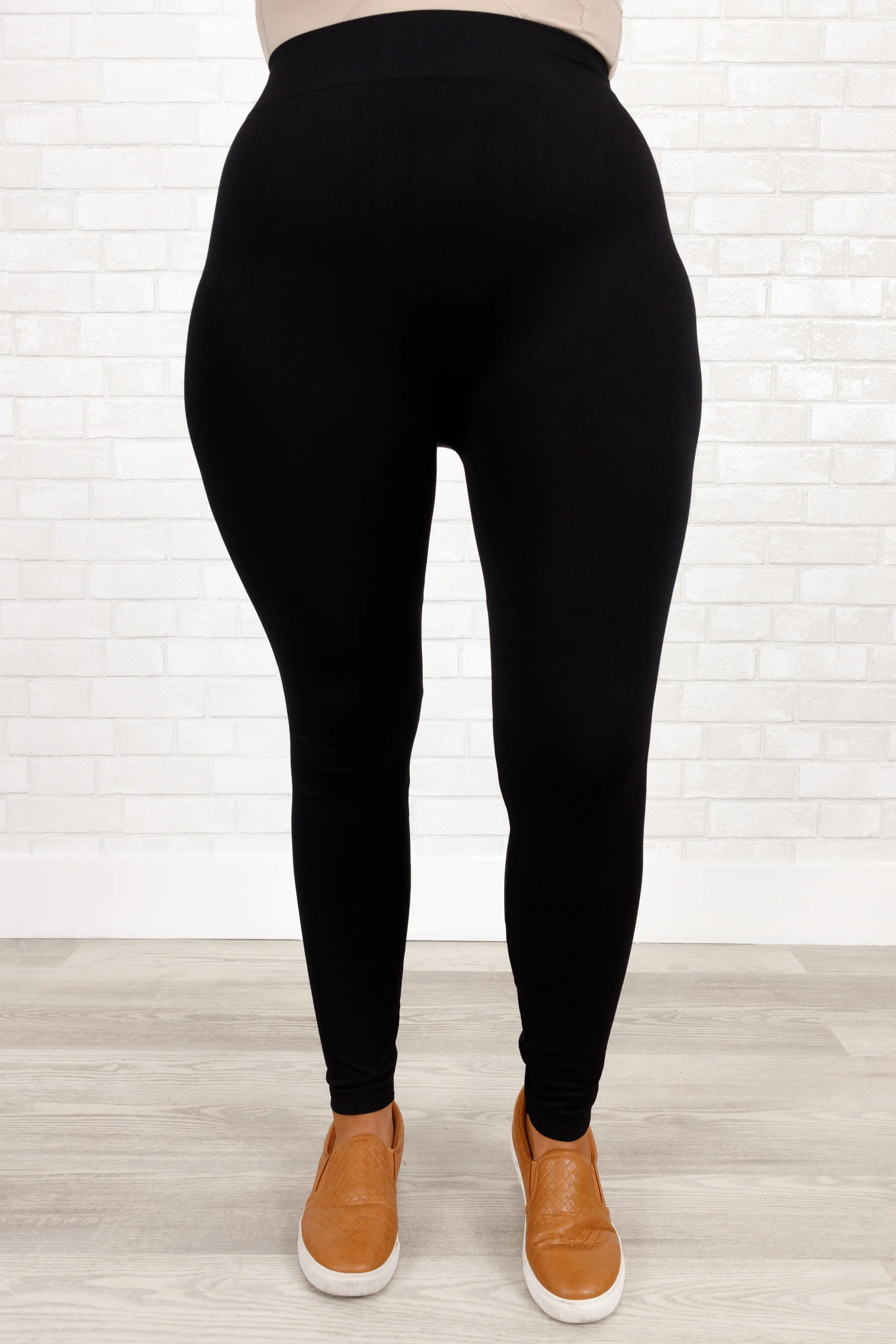 Let Me See You Walk Leggings, Black - Giverhouse