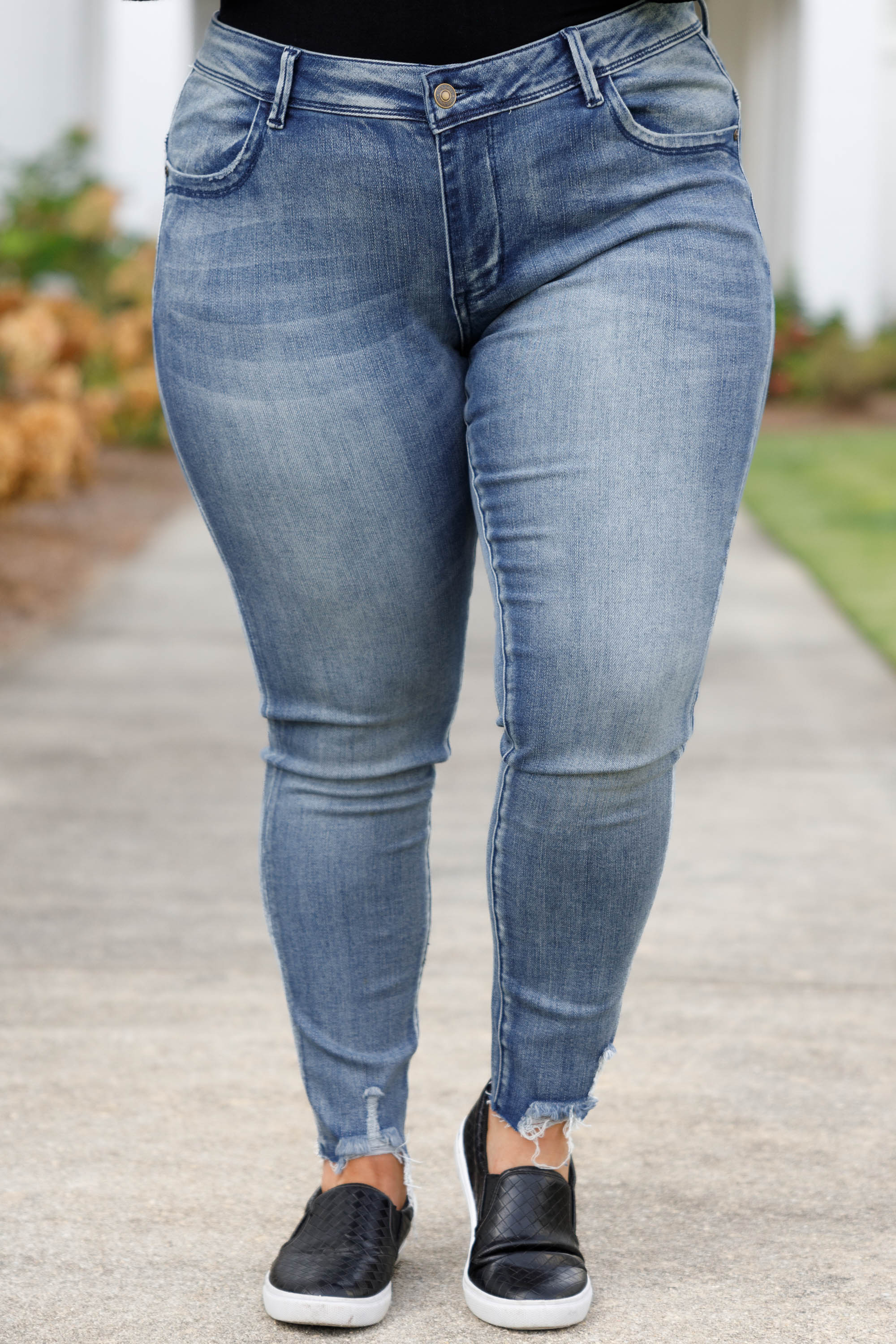 When I'm Young Jeans, Medium Wash - Giverhouse