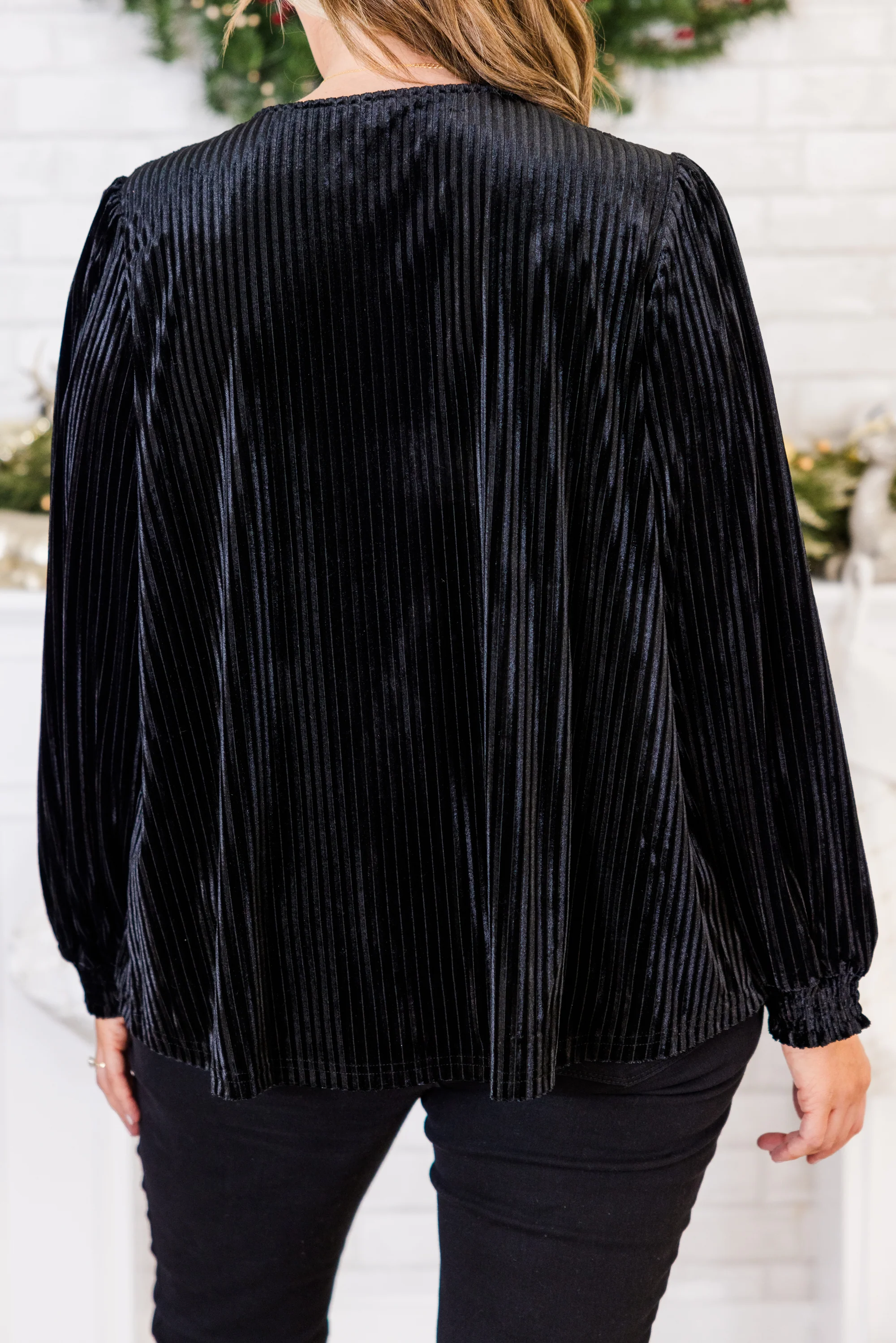 Reign In The Season Top, Black - Giverhouse