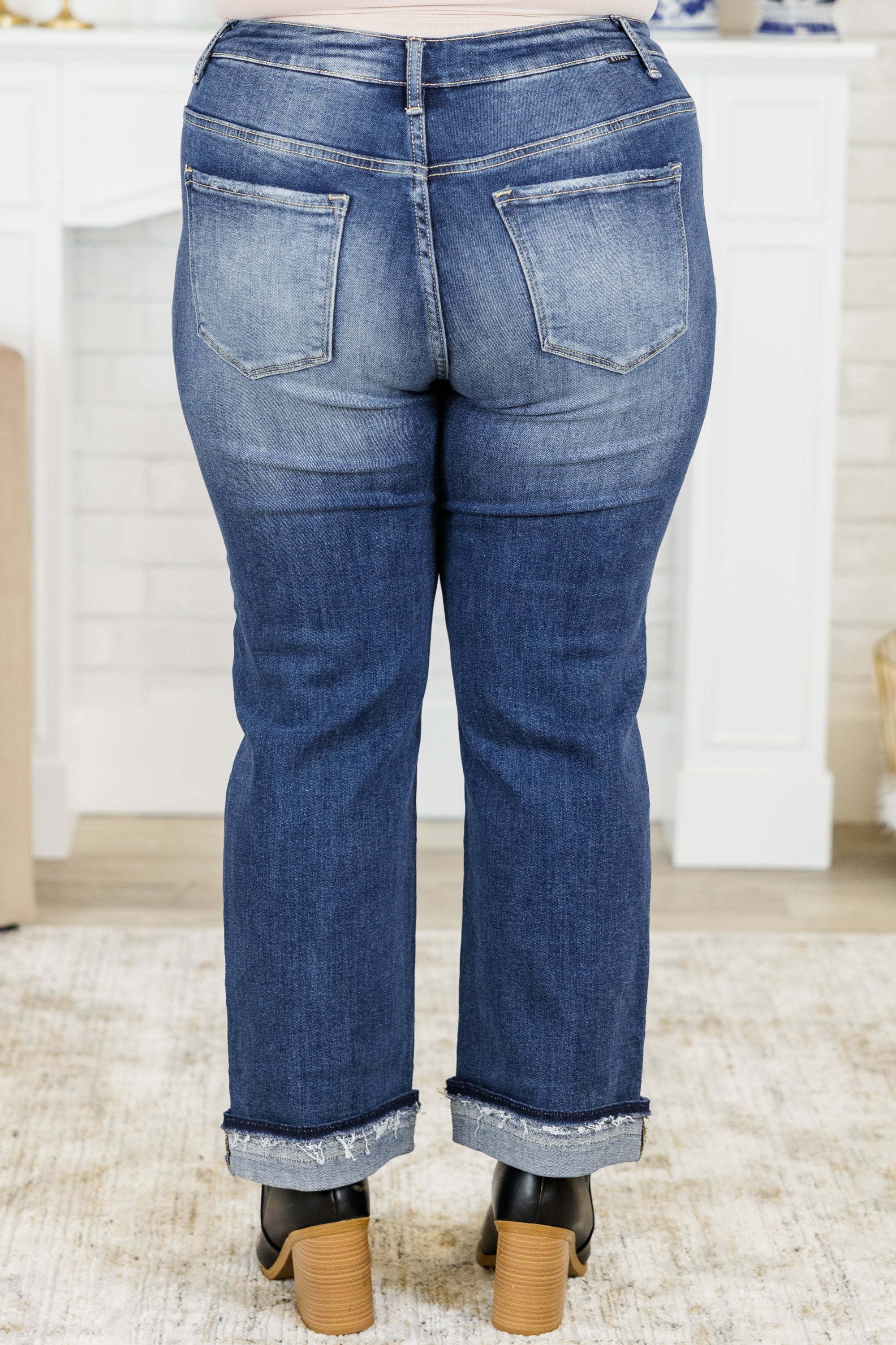 Cool Embrace Jeans, Medium Wash - Giverhouse