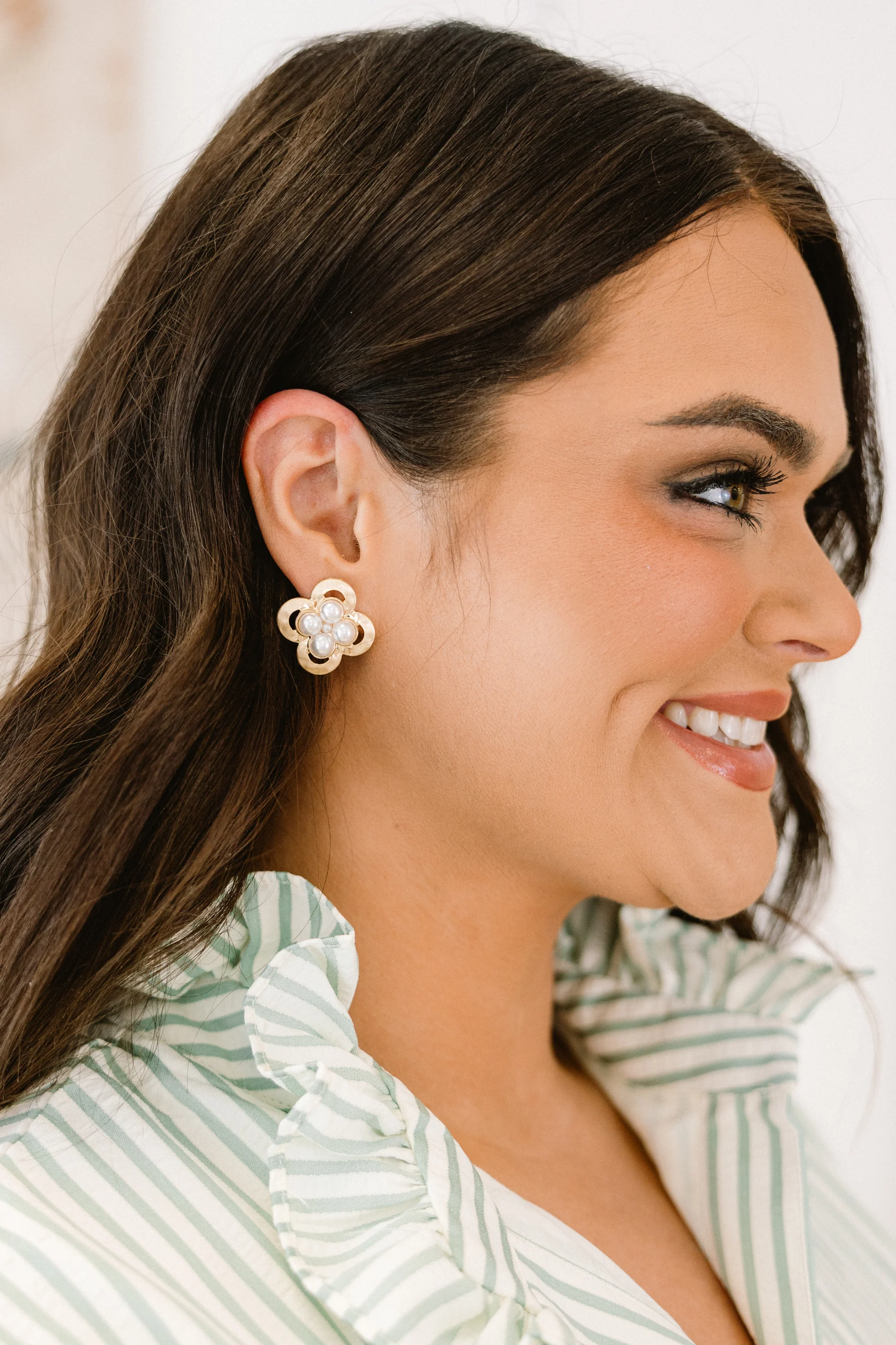 We Stick Together Earrings, Gold - Giverhouse