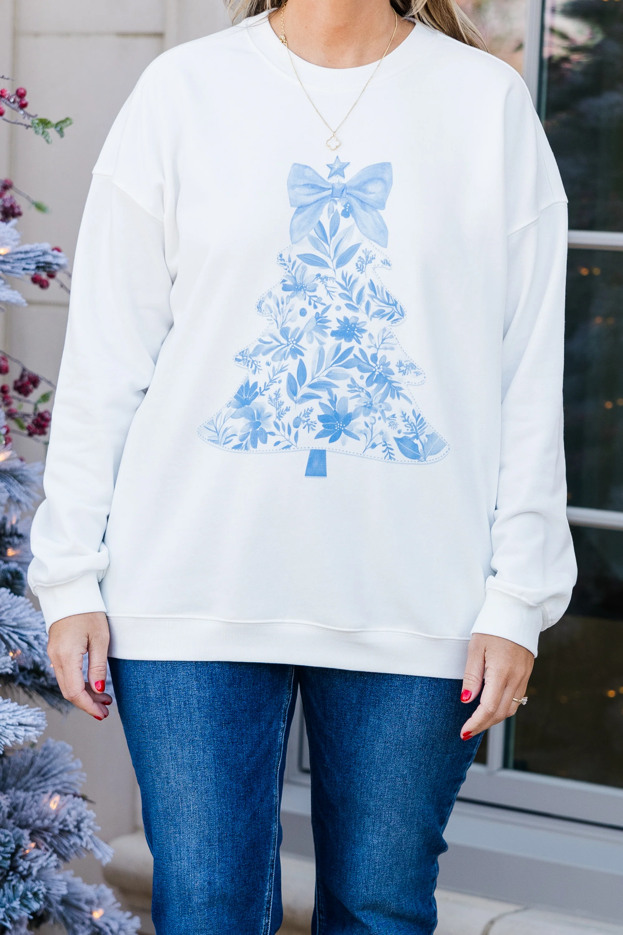 Coastal Christmas Pullover, White - Giverhouse