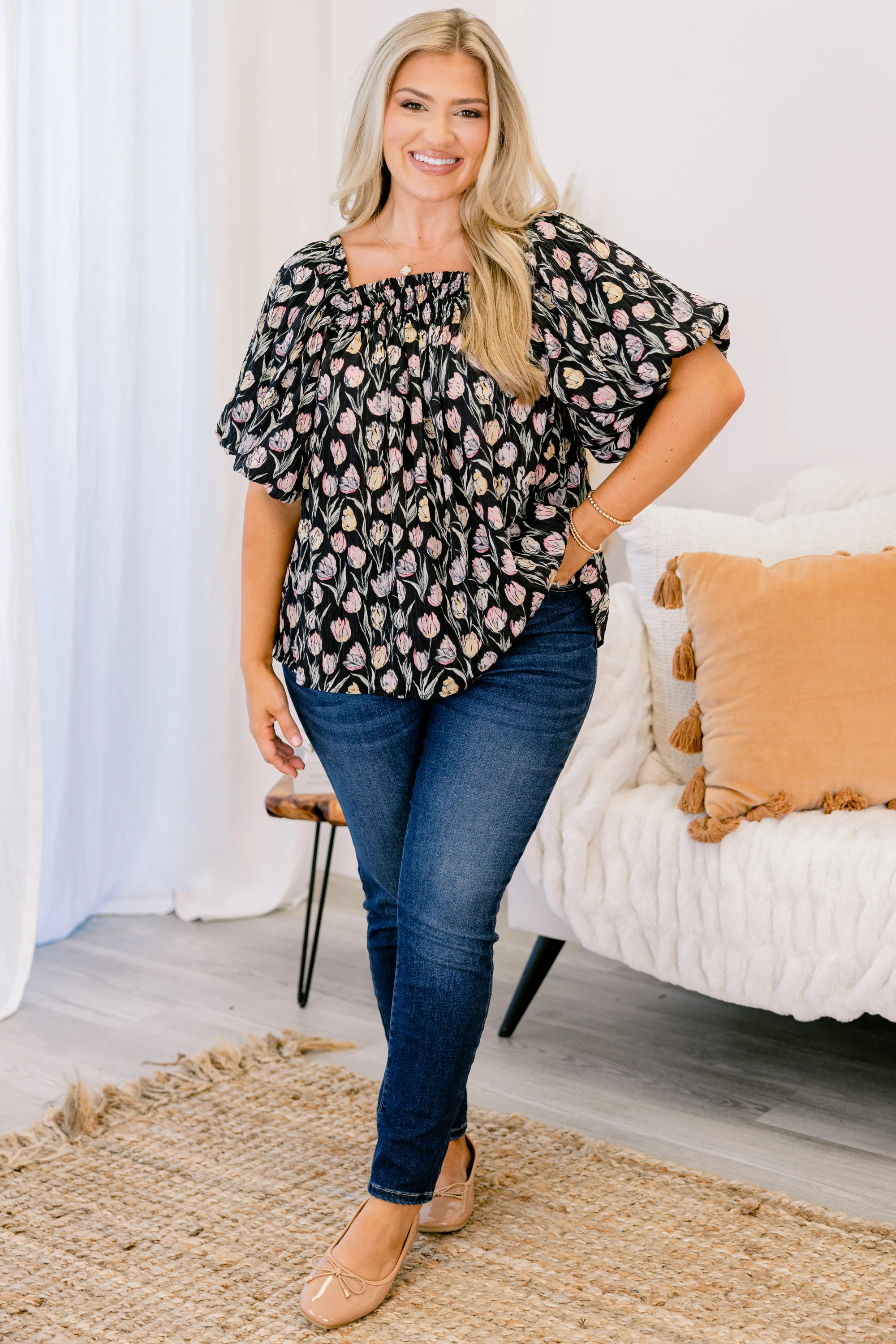 Cozy Love Top, Black Floral - Giverhouse