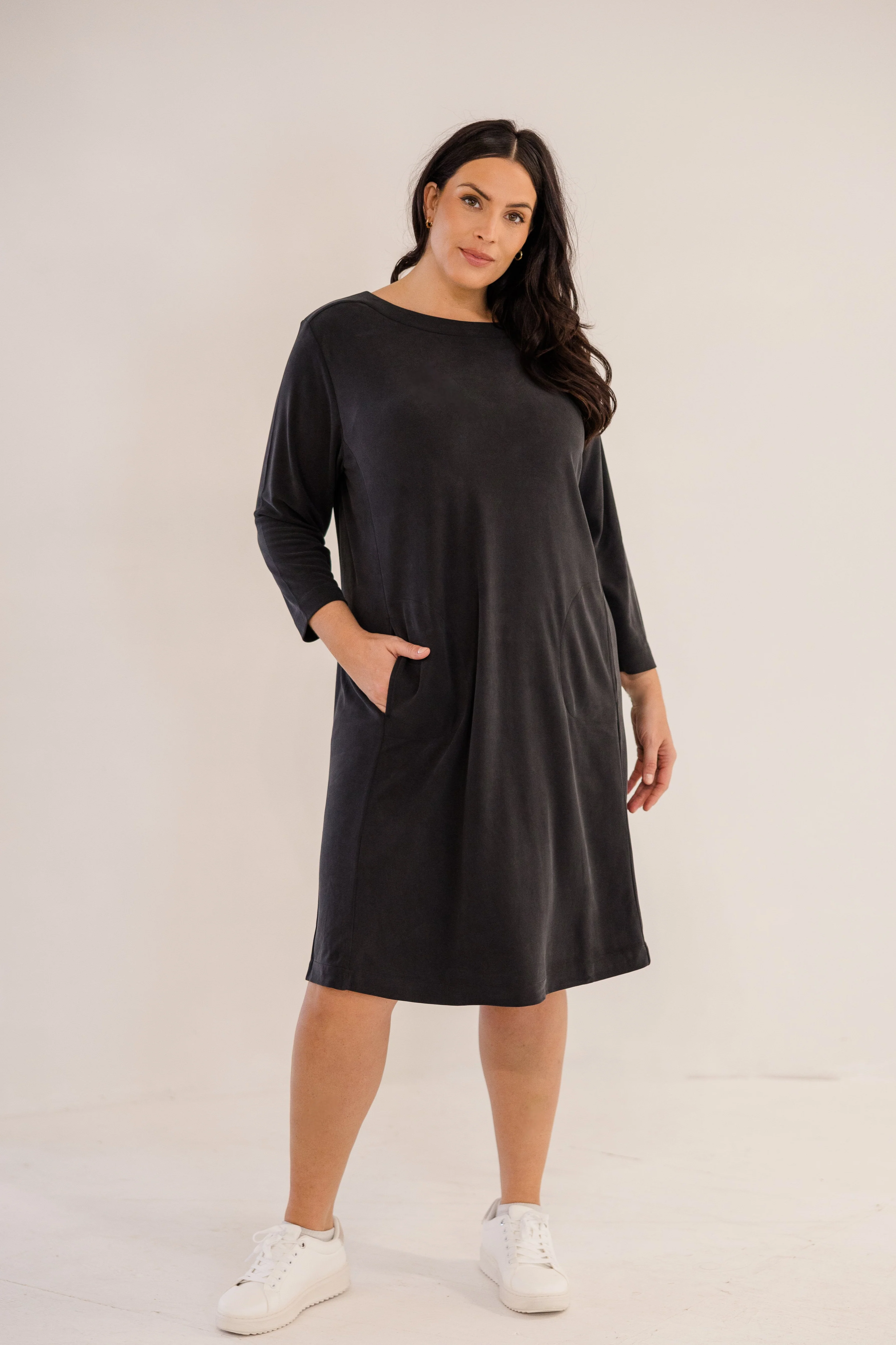 Audrey Boatneck Dress, Black - Giverhouse