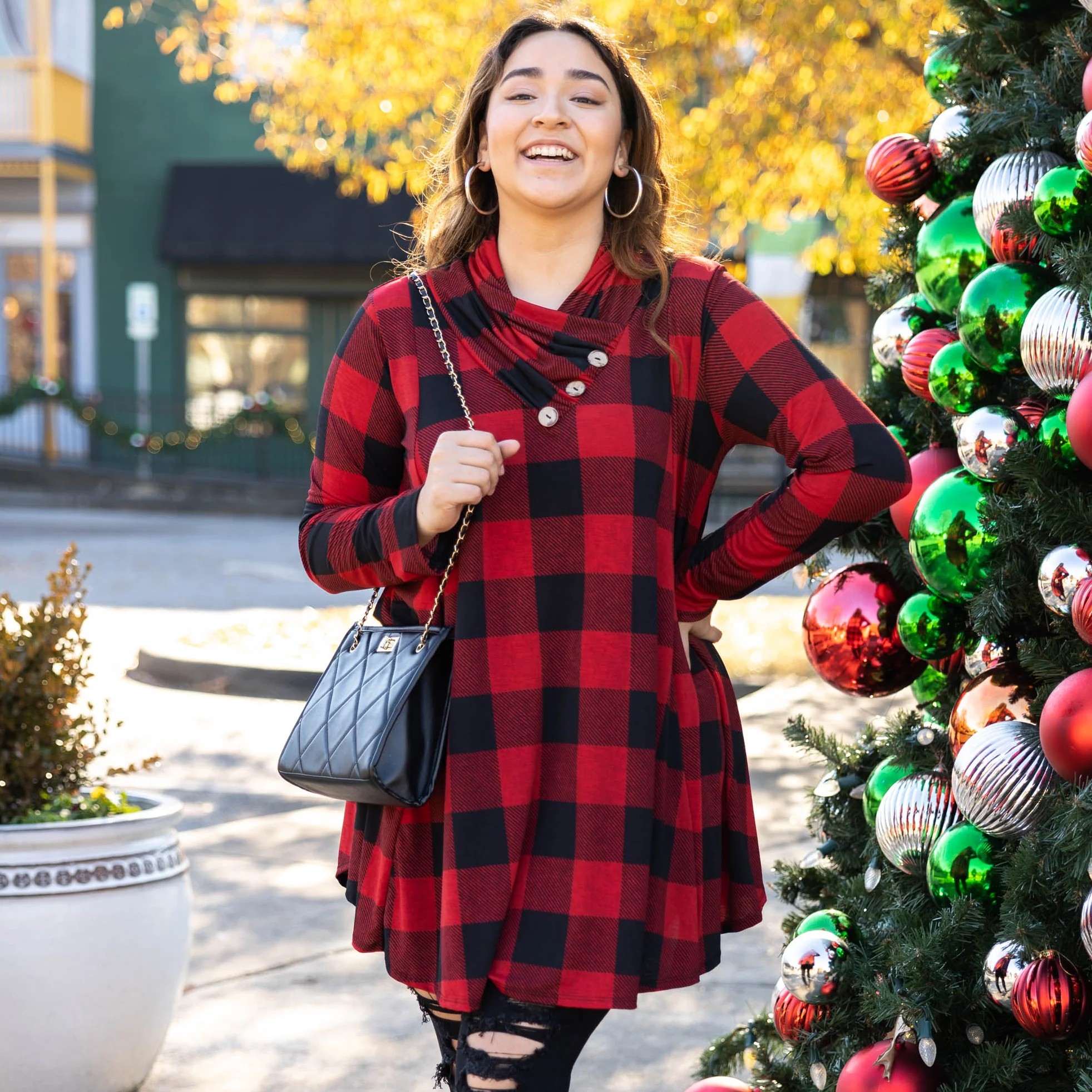 Montana Mountains Tunic, Black-Red - Giverhouse