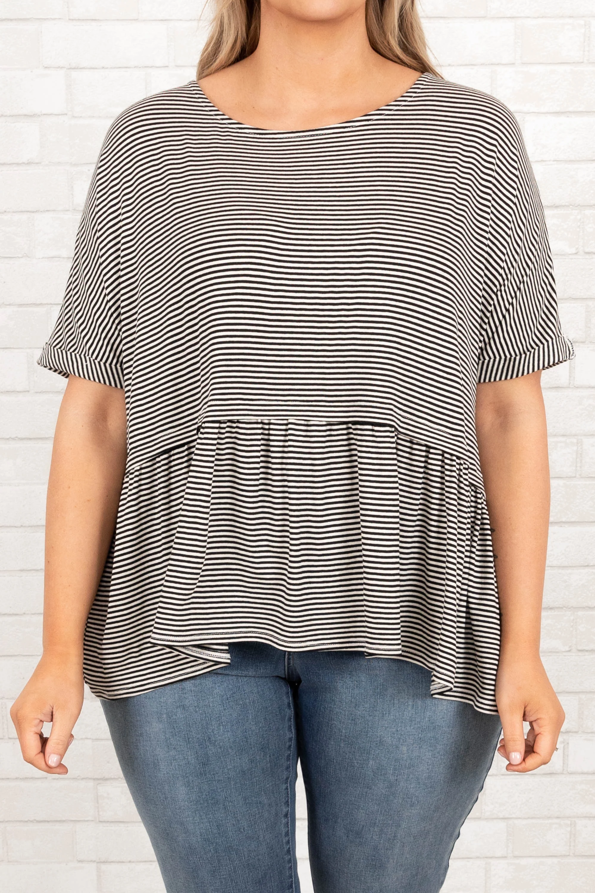 Wear And Tear Top, Black-White - Giverhouse