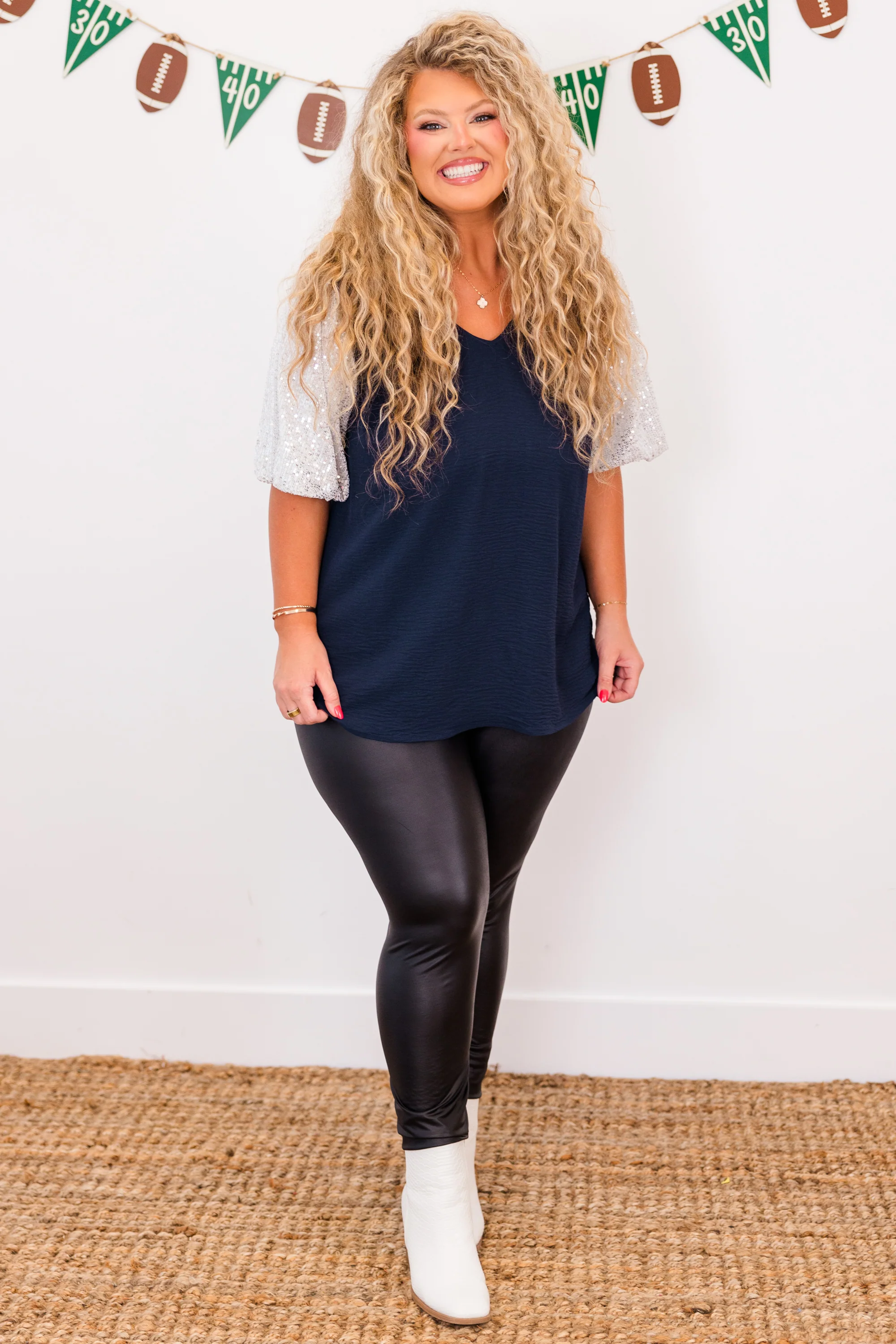 Gameday Glam Top, Navy-White - Giverhouse