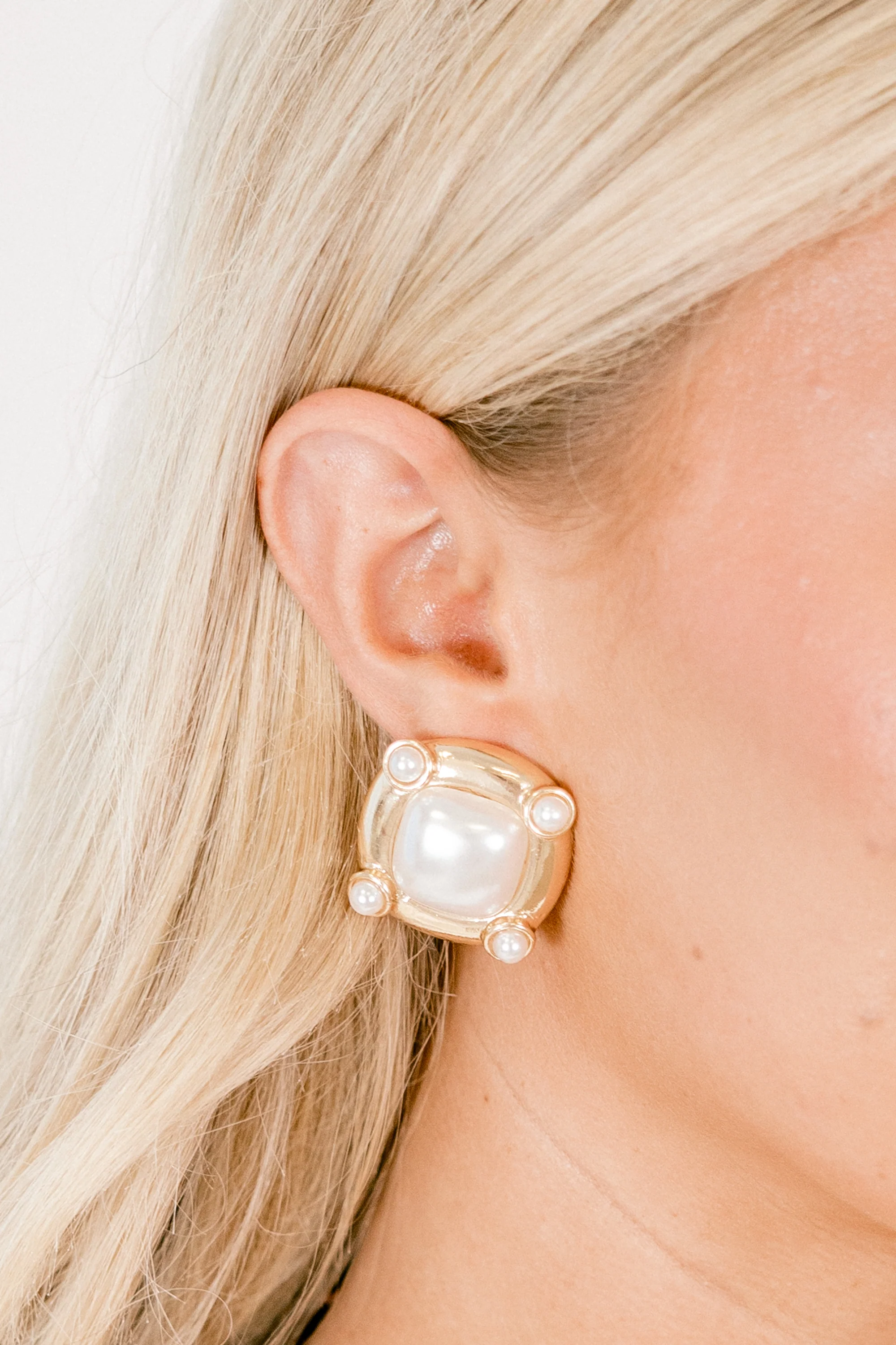 My Only Muse Earrings, Pearl - Giverhouse