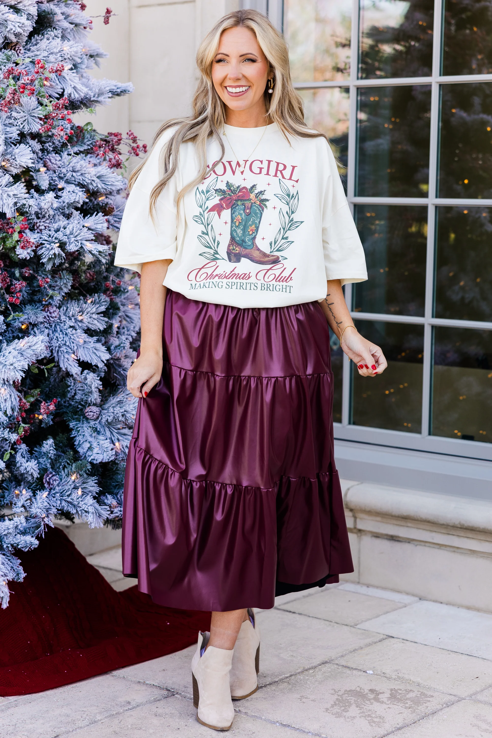Cowgirl Christmas Boyfriend Tee, Ivory - Giverhouse