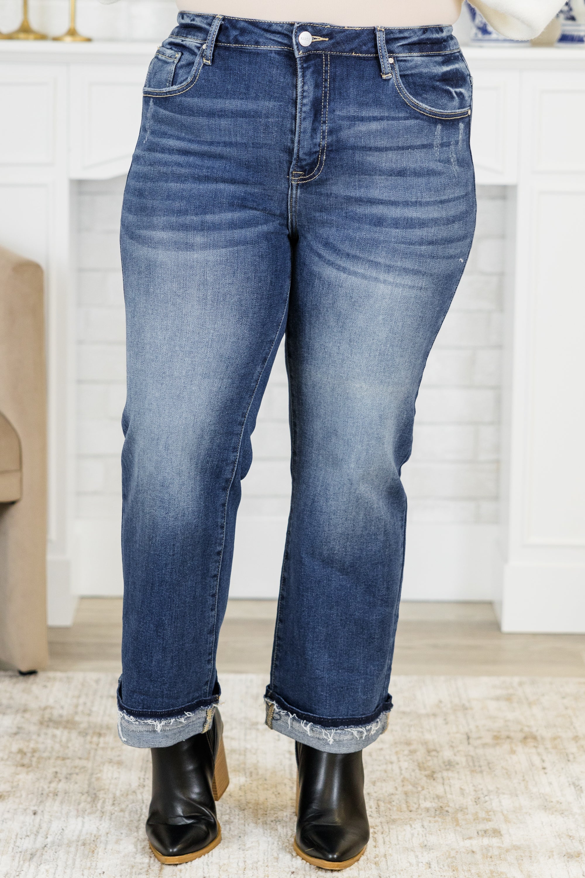 Cool Embrace Jeans, Medium Wash - Giverhouse