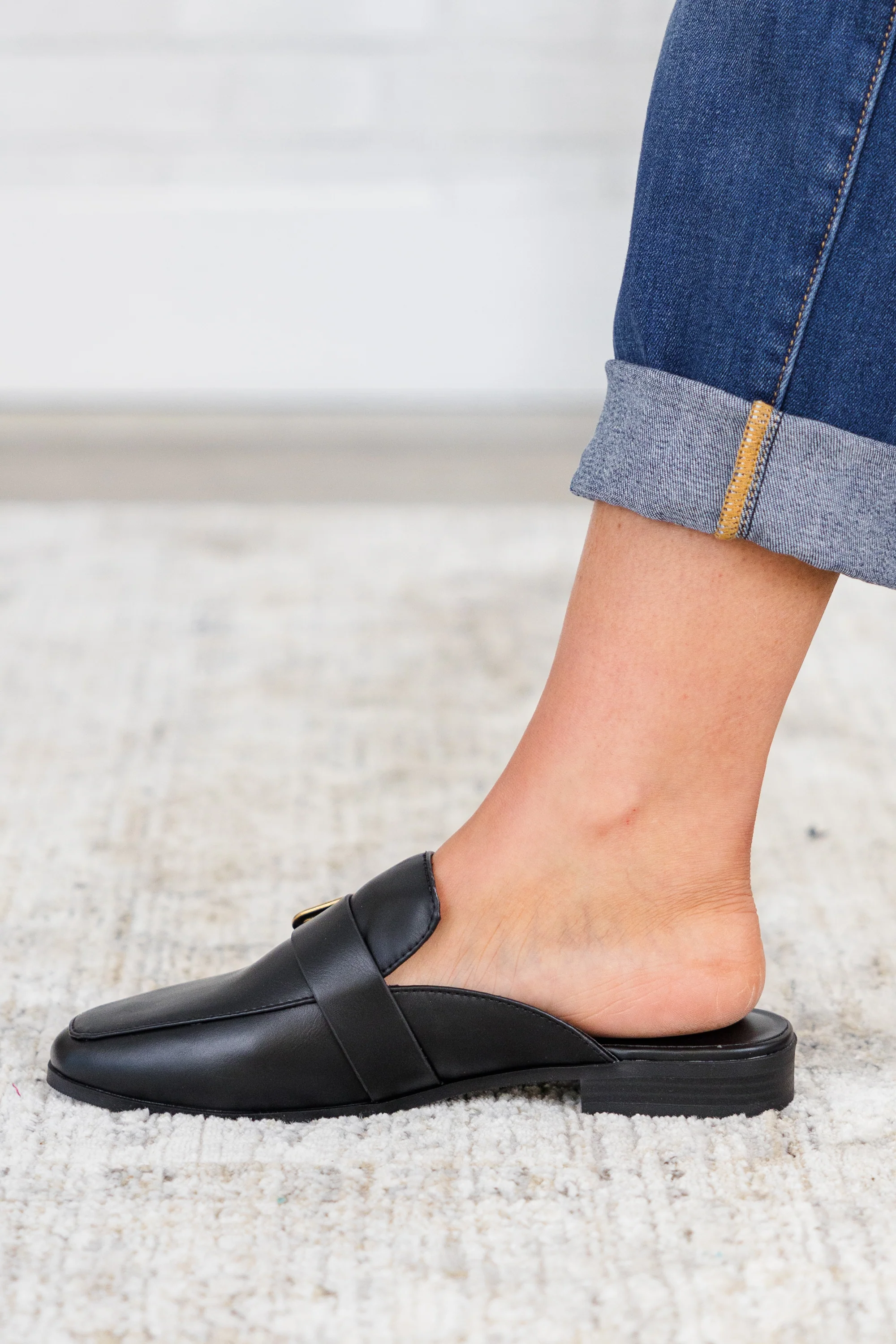 Glamour In Motion Mules, Black - Giverhouse