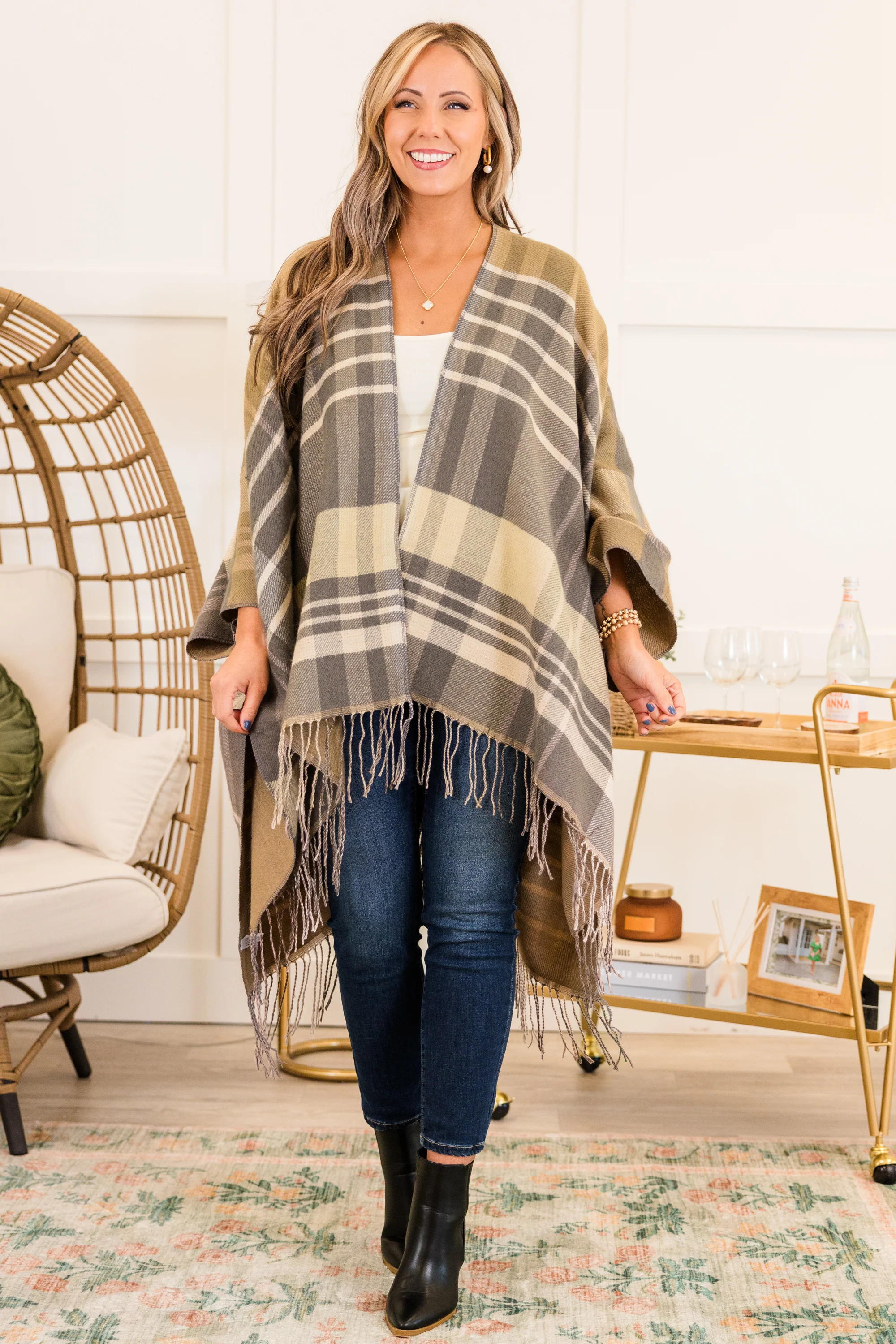 Woolen Whisper Poncho, Gray - Giverhouse