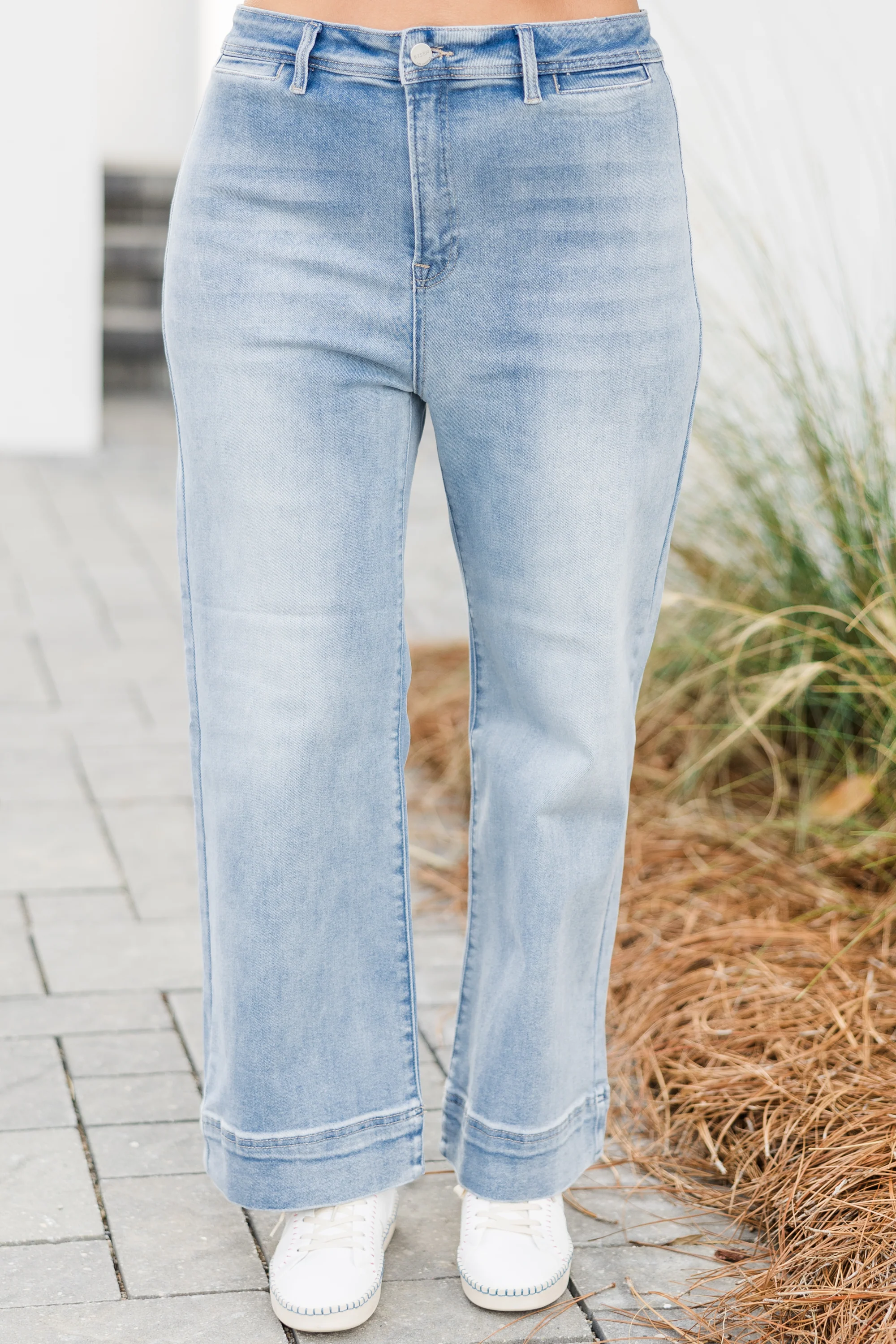 Which Chapter Jeans, Light Wash - Giverhouse