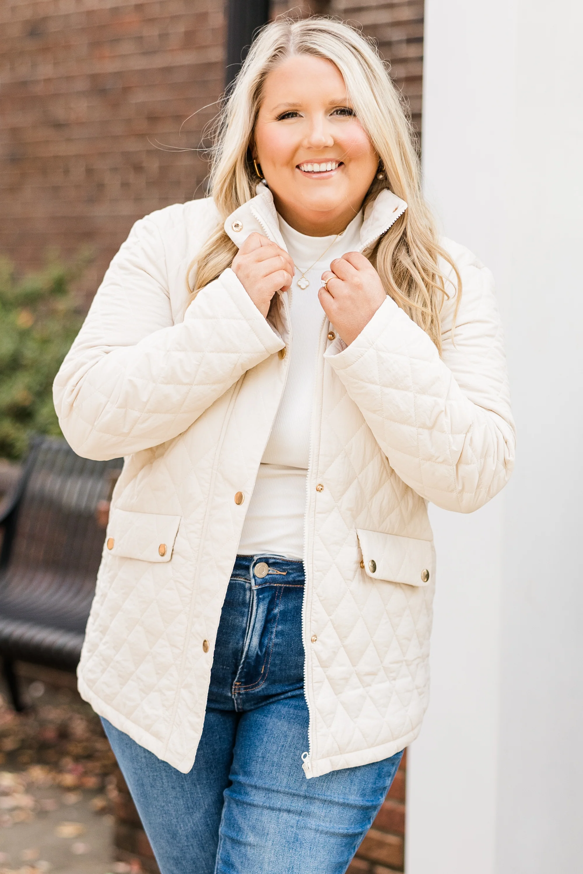 Majestic Motion Jacket, Cream - Giverhouse