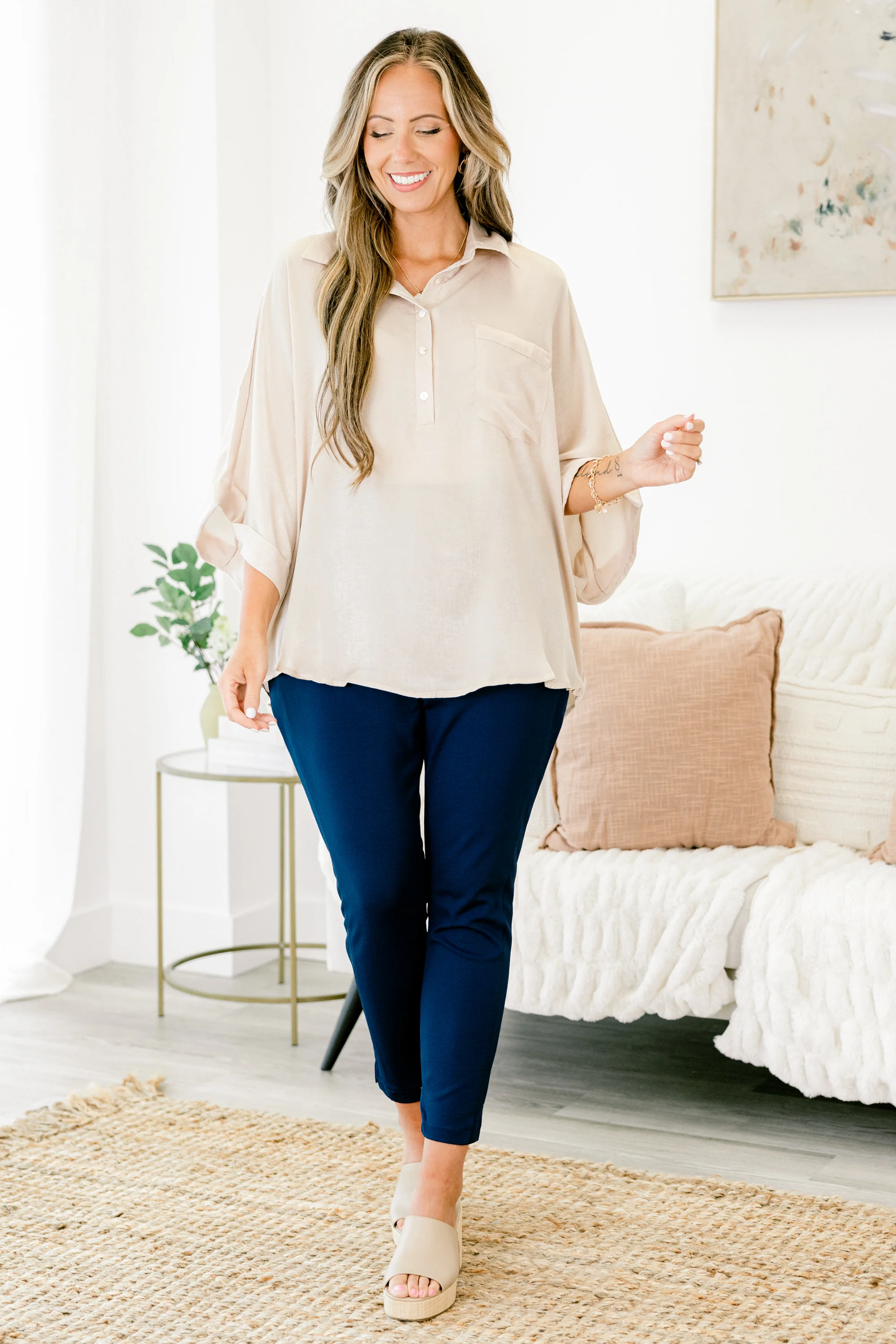 Whirlwind Weekend Top, Taupe - Giverhouse