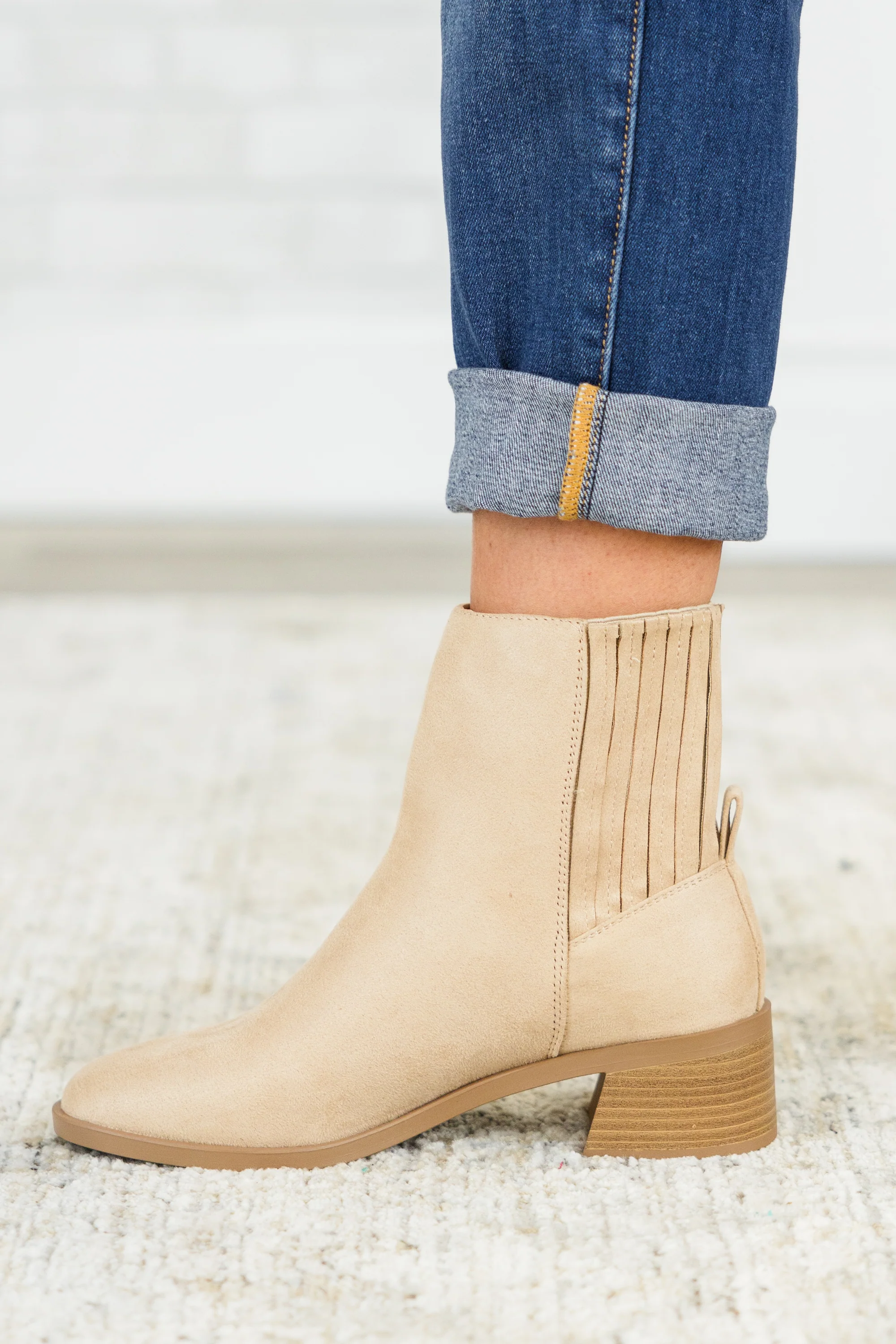 Jumping Ahead Booties, Camel - Giverhouse