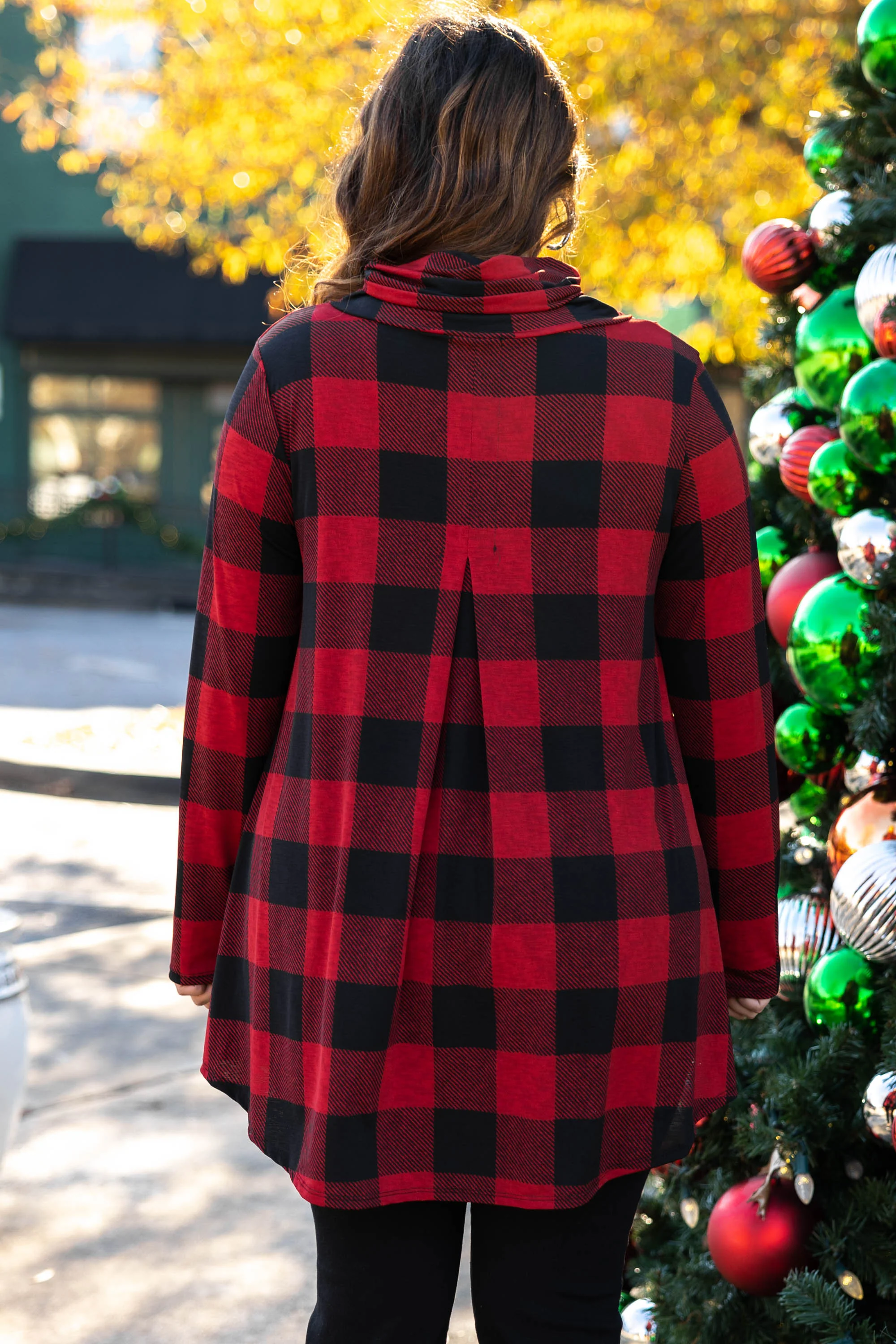 Montana Mountains Tunic, Black-Red - Giverhouse