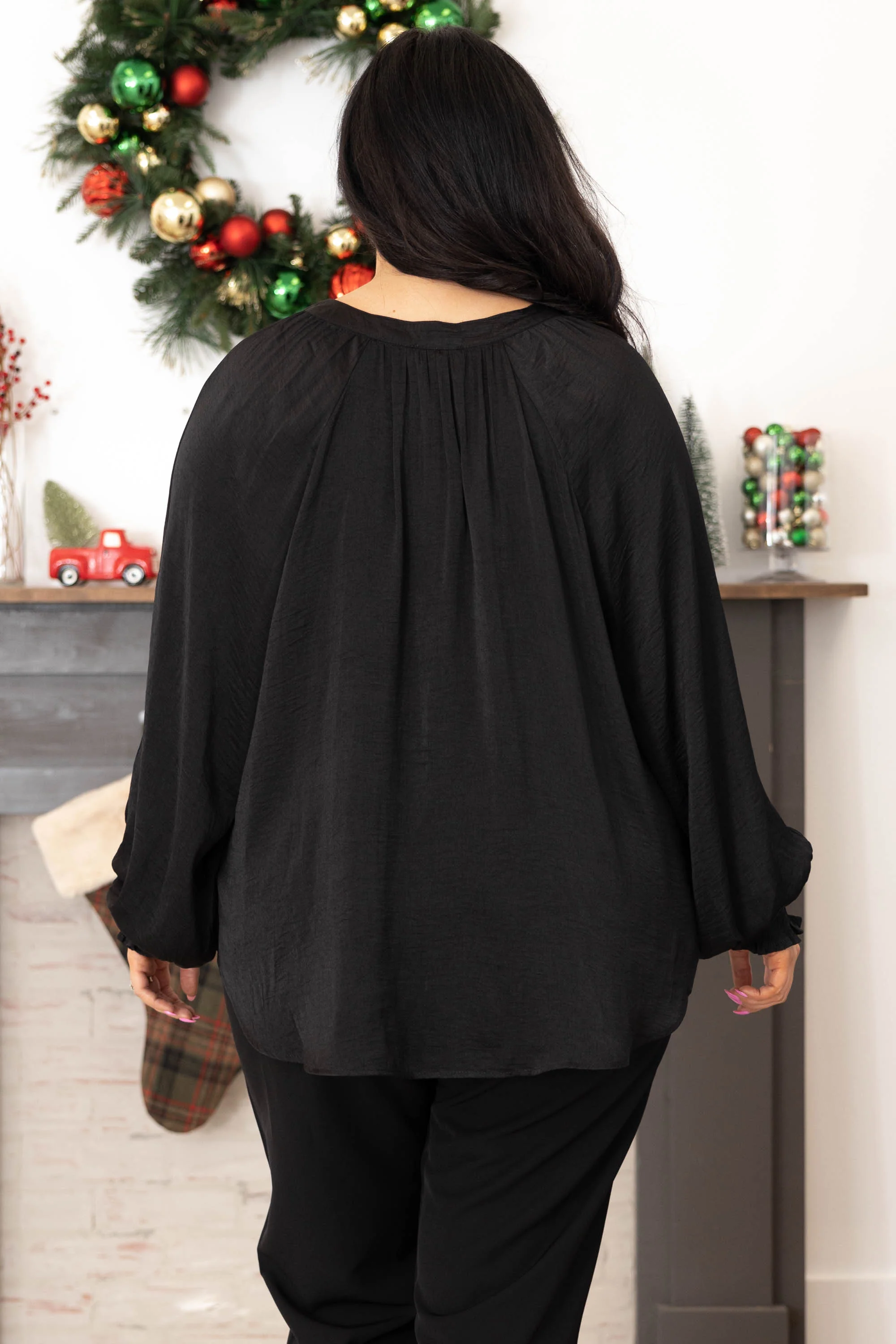 My Heart Awaits Top, Black - Giverhouse