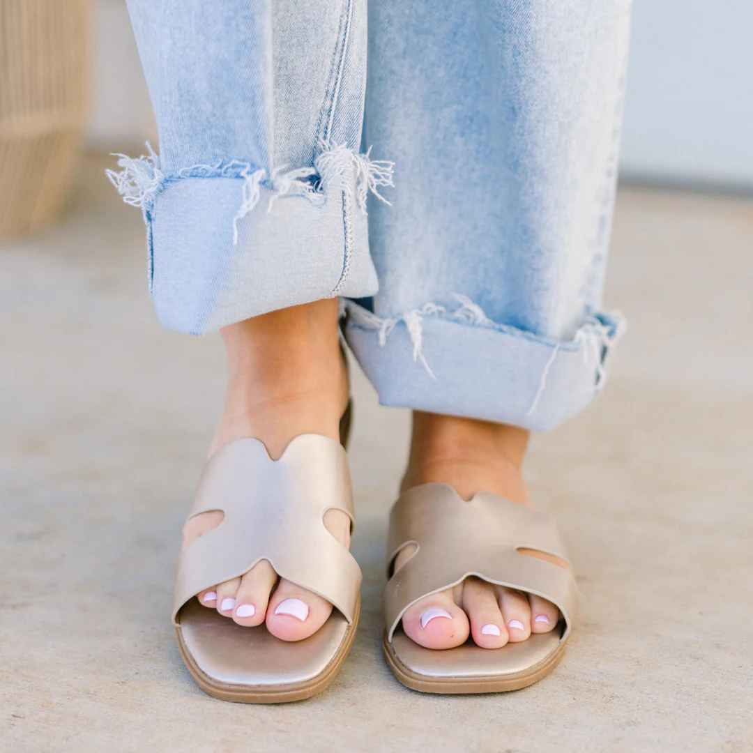 Palm Shores Sandals, Gold - Giverhouse