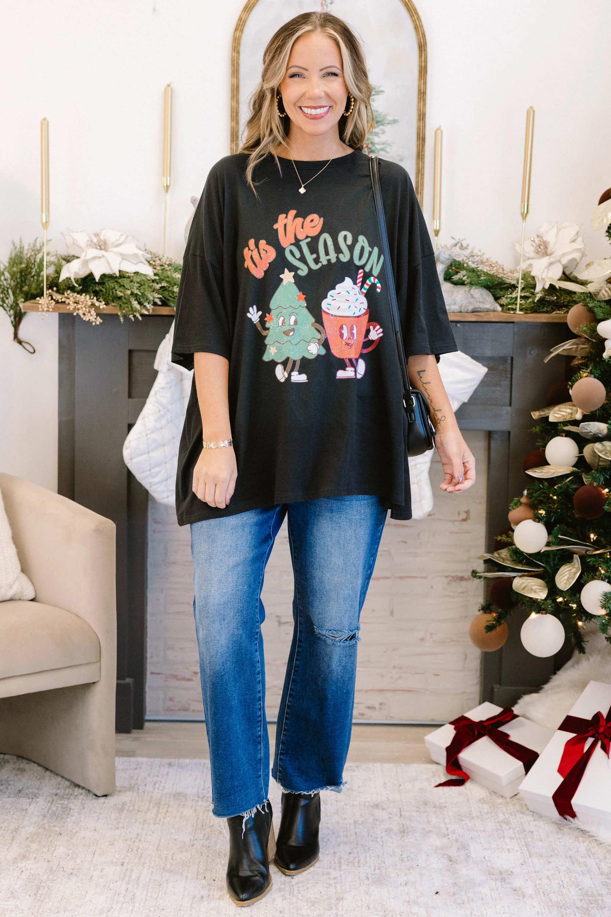 Season of Friends Boyfriend Tee, Black - Giverhouse