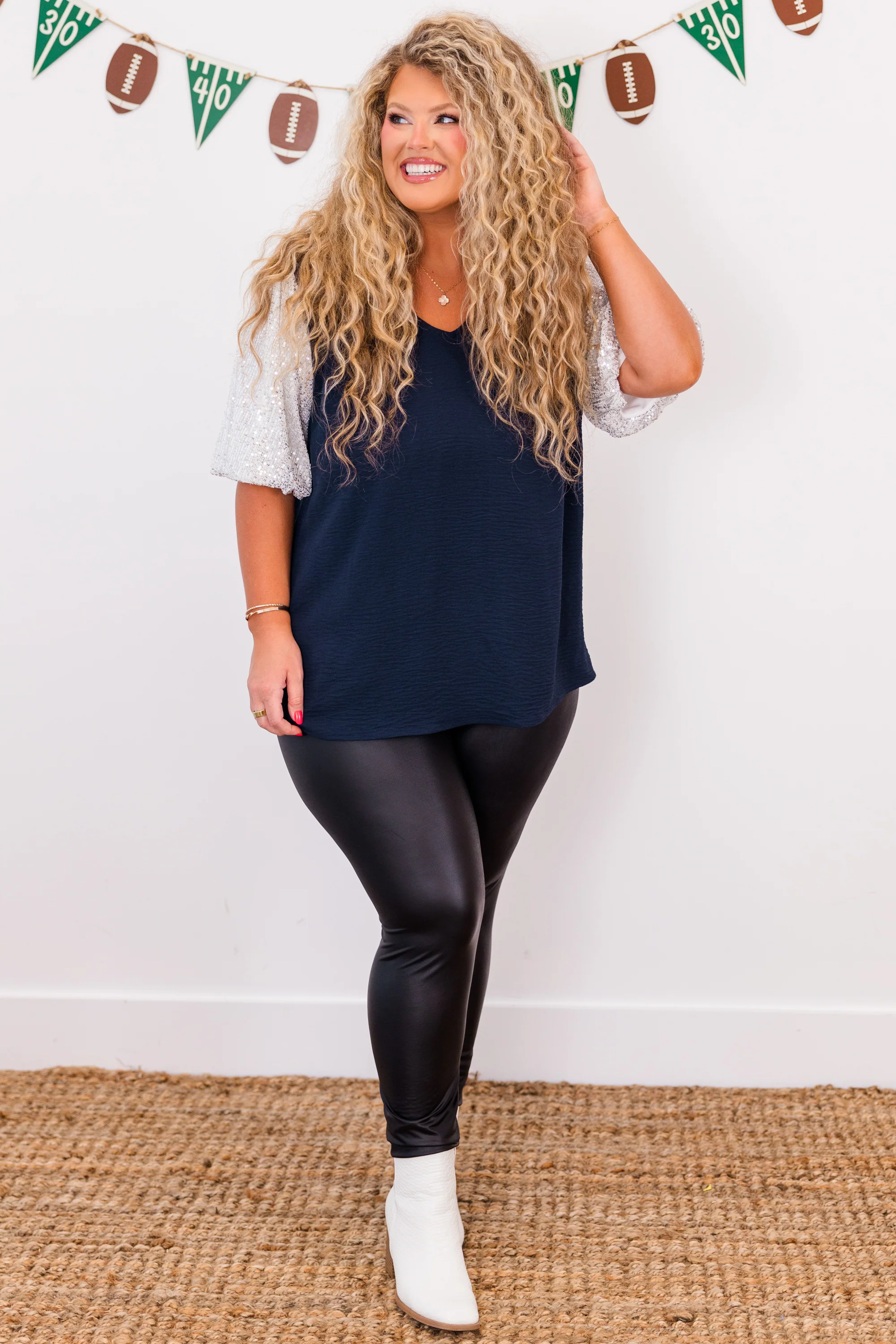 Gameday Glam Top, Navy-White - Giverhouse