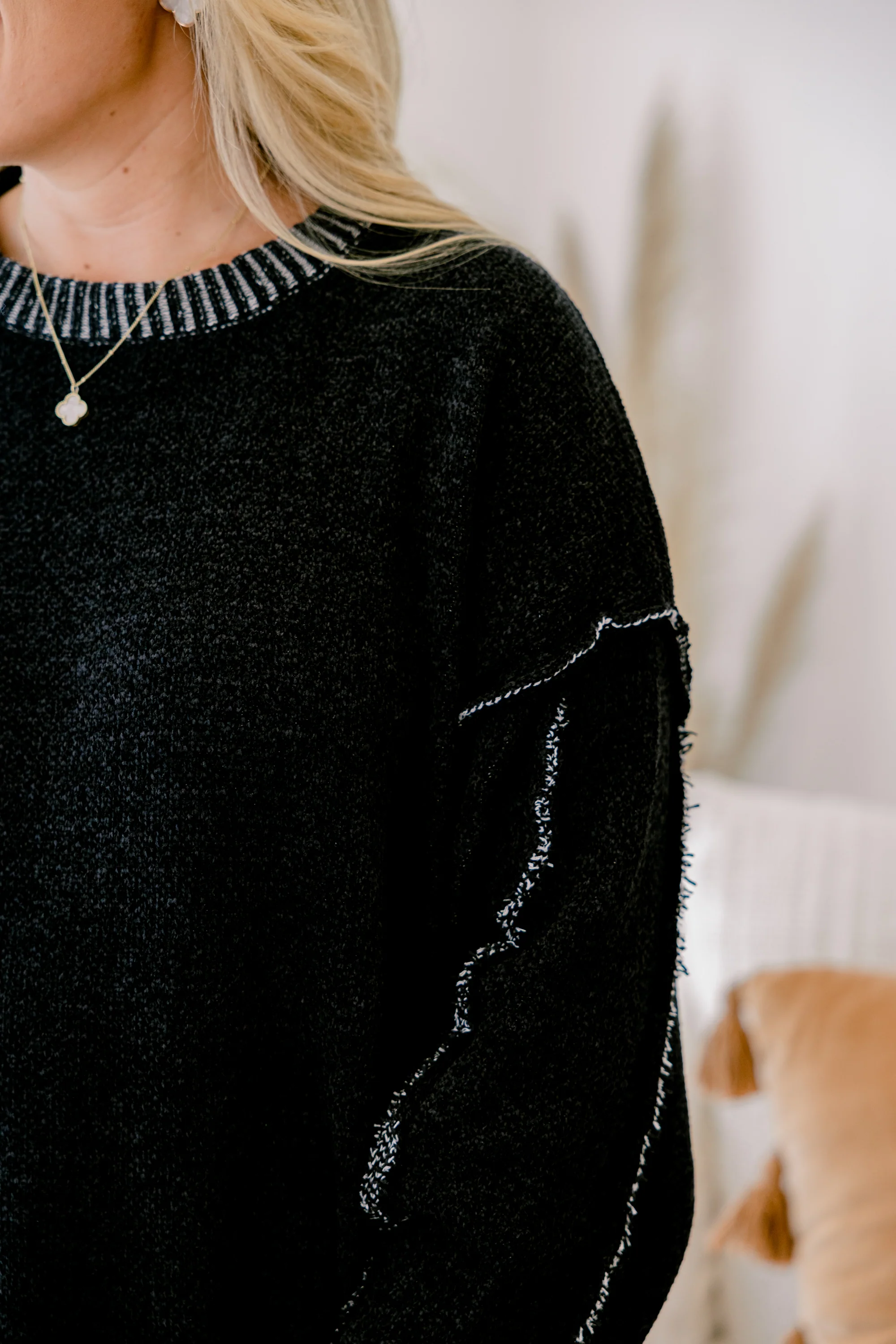 Life's a Dream Sweater, Black - Giverhouse