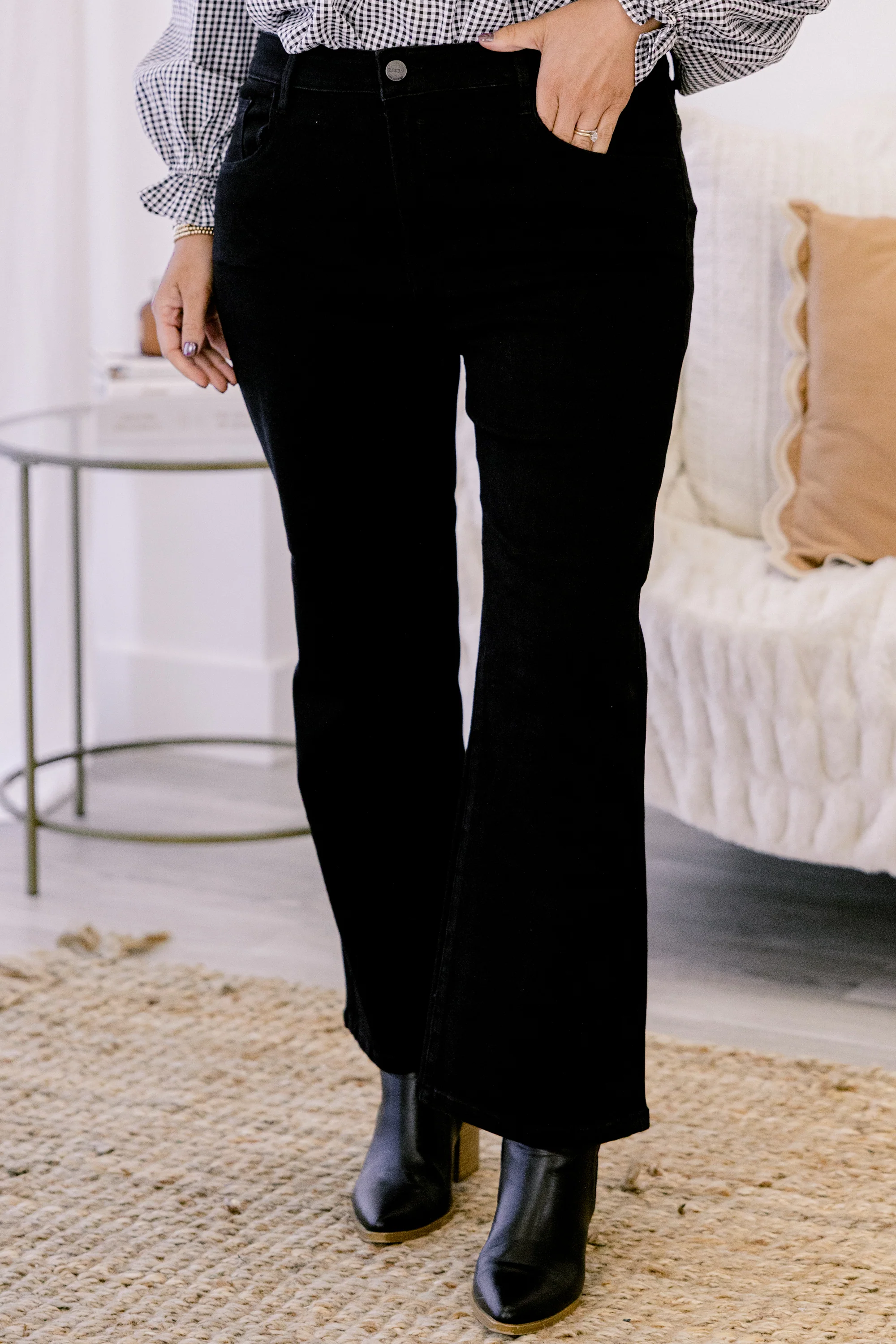 Under The Neon Moon Jeans, Black - Giverhouse