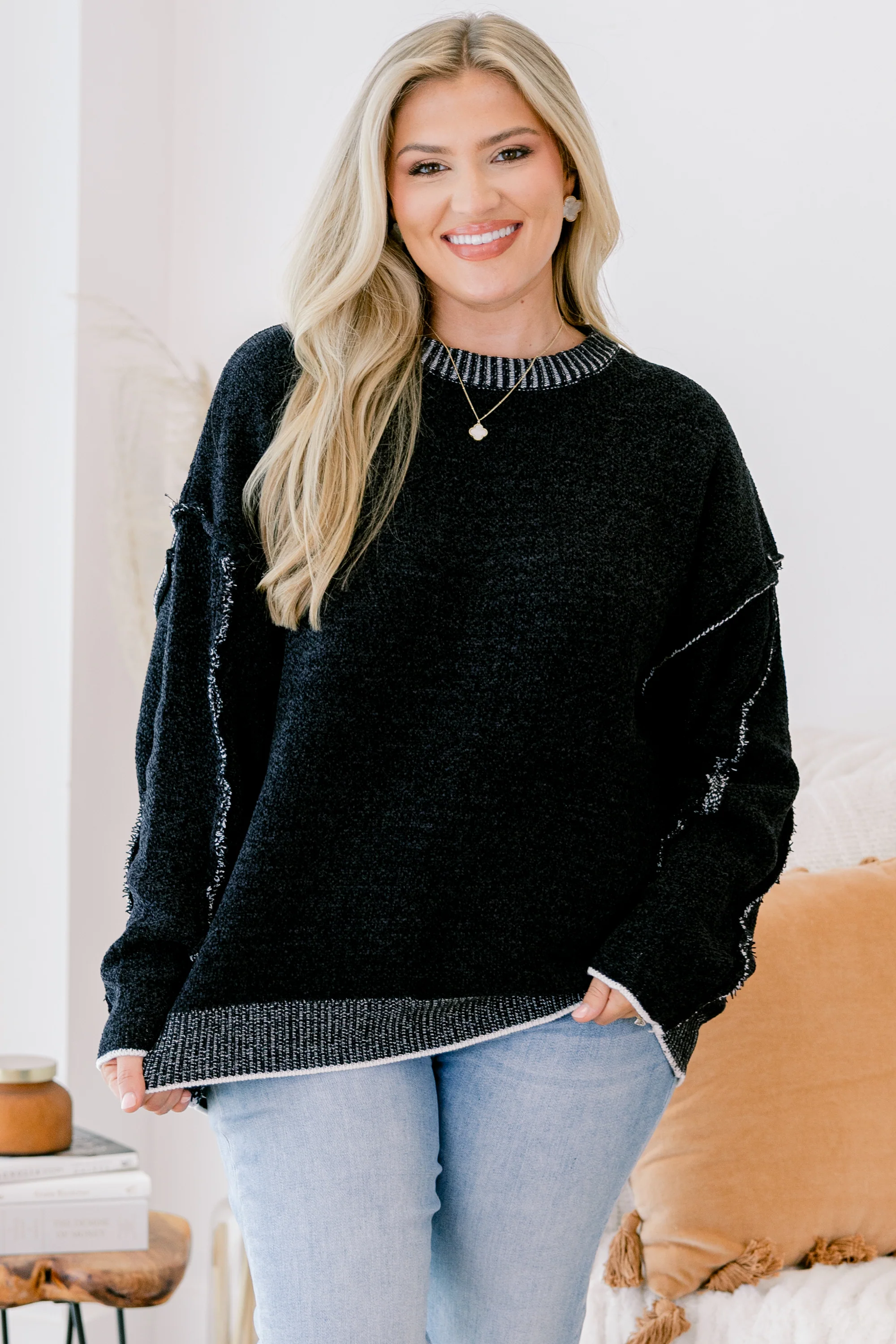 Life's a Dream Sweater, Black - Giverhouse