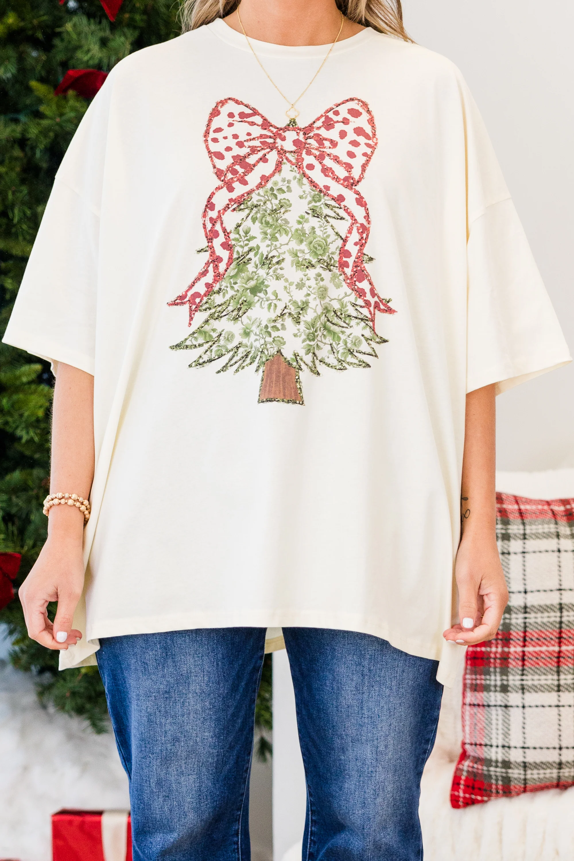 Postcards At Christmas Boyfriend Tee, Ivory - Giverhouse