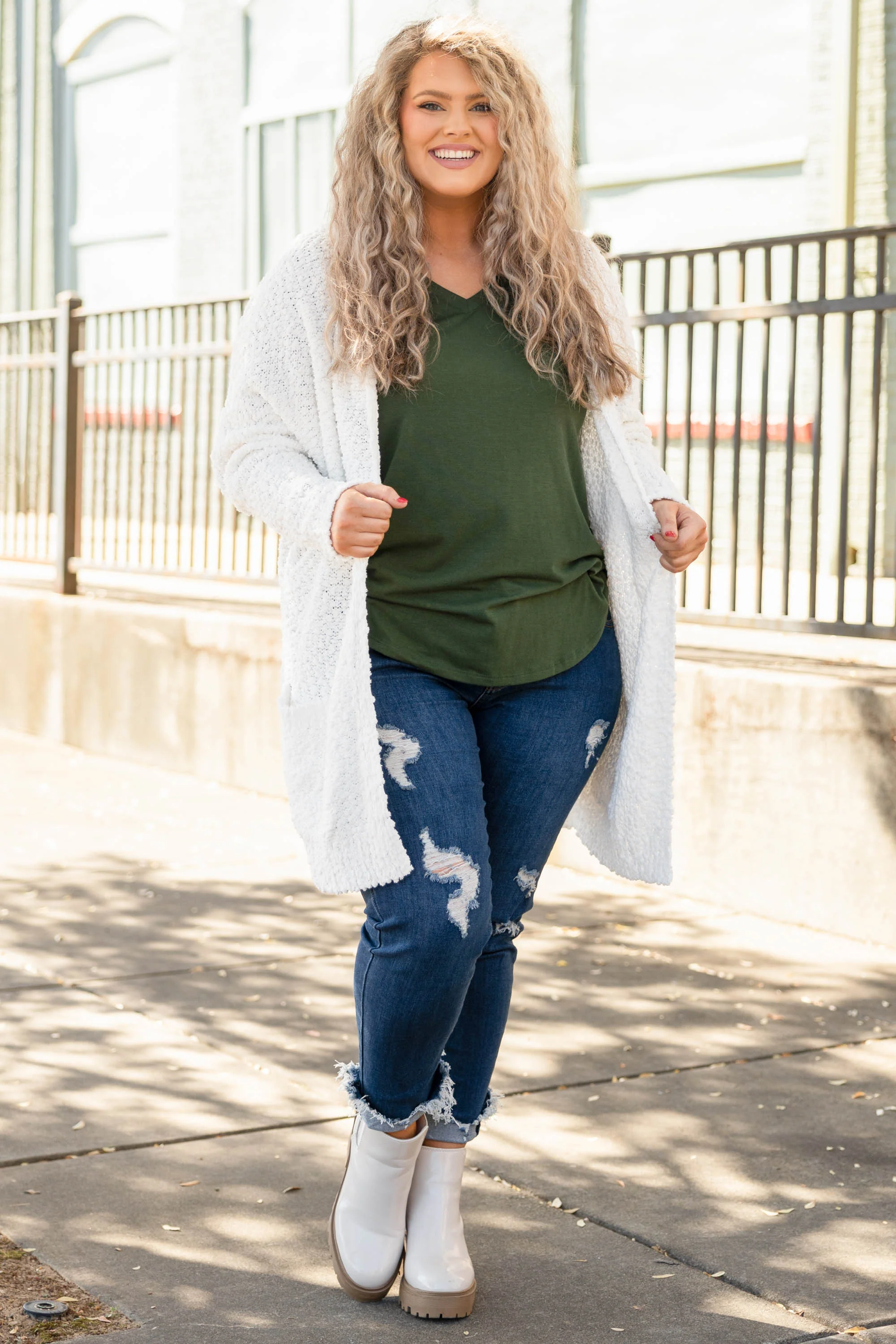 Confident Decisions Cardigan, White - Giverhouse