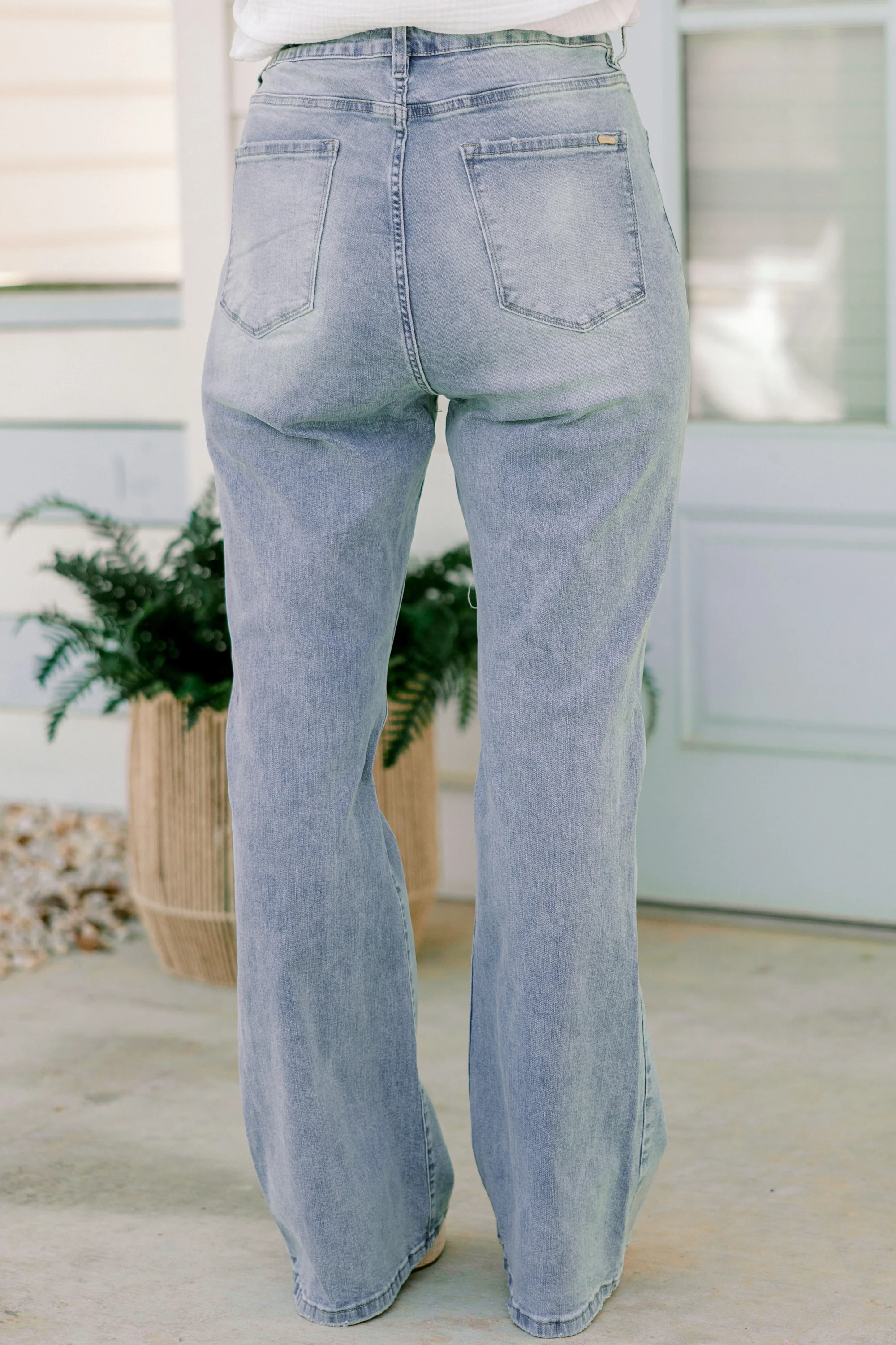 Through The Seasons Jeans, Light Wash - Giverhouse