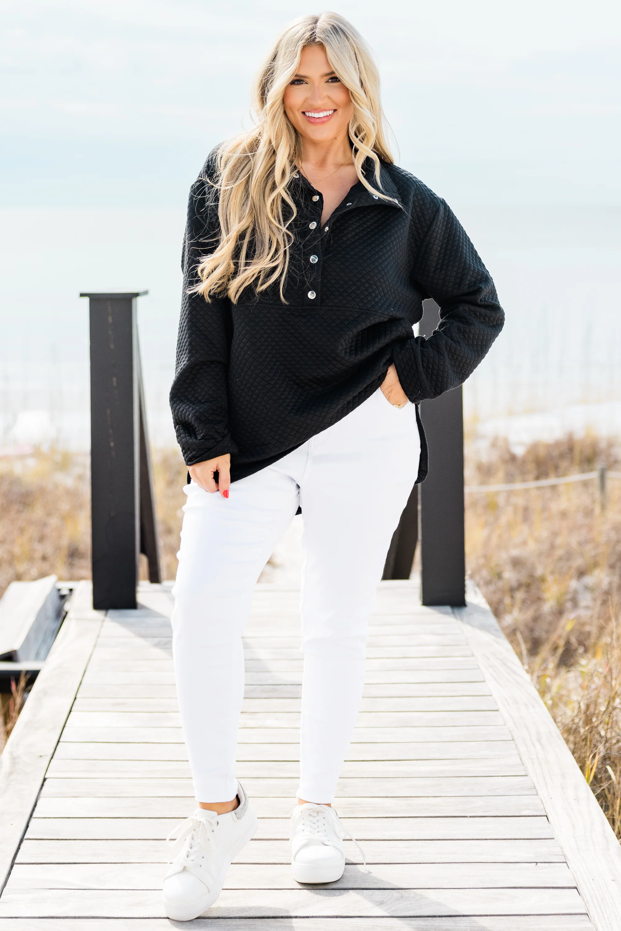 Snuggle Me Up Pullover, Black - Giverhouse