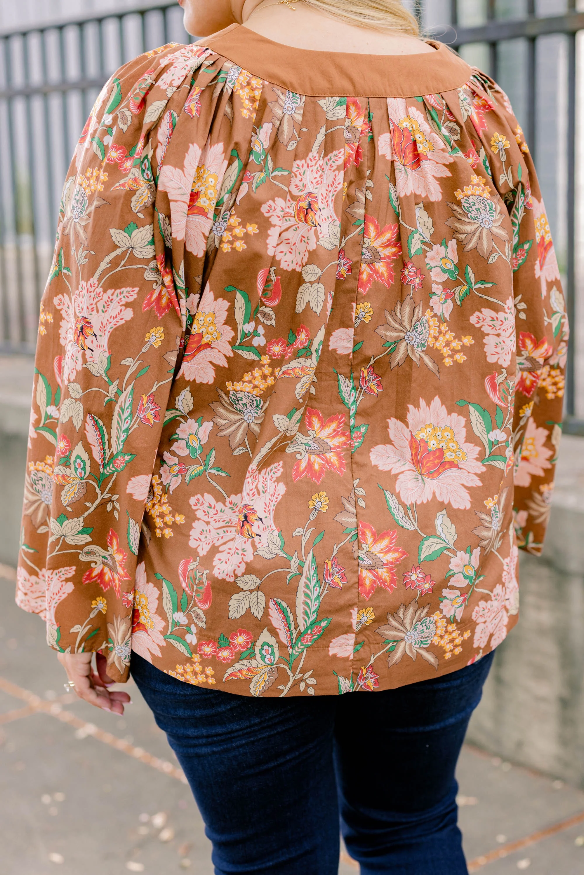 Free Like The Wind Top, Brown Floral - Giverhouse