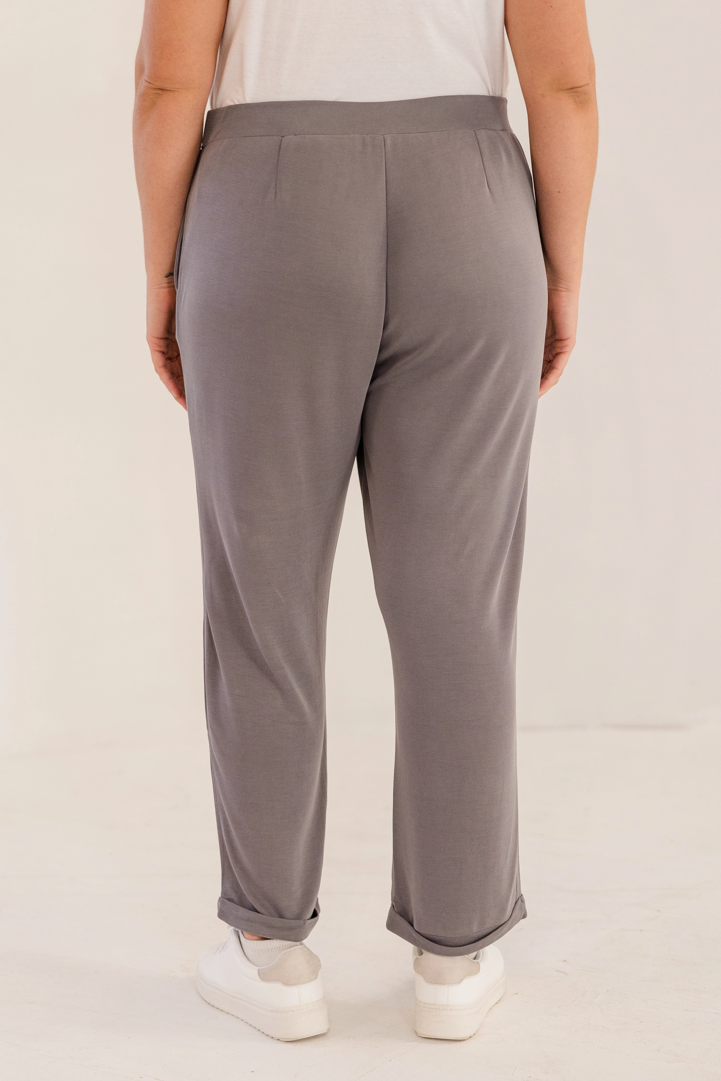 Chloe Pintuck Taper Pant, Castle Rock - Giverhouse