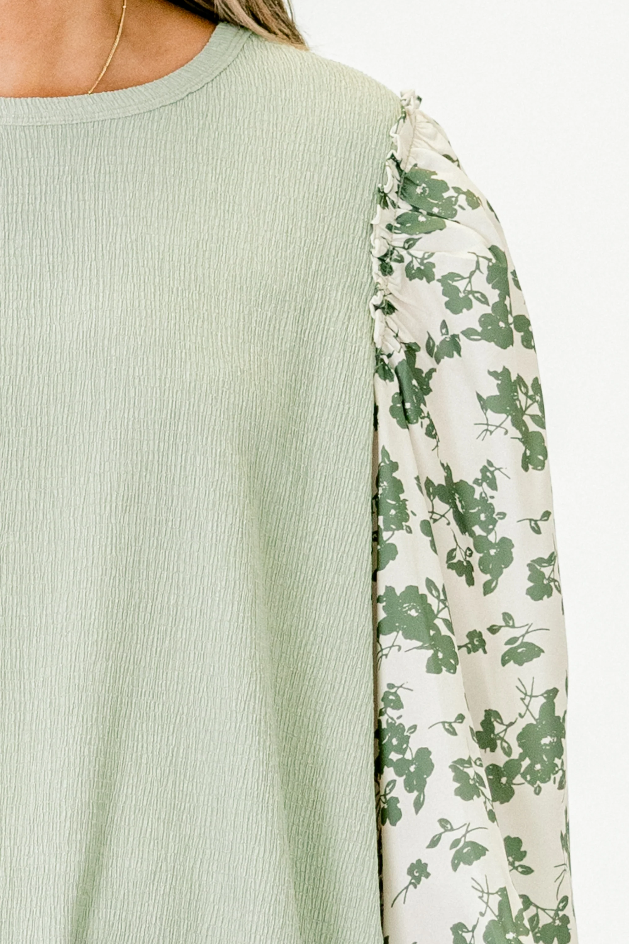 See The Sights Top, Sage - Giverhouse