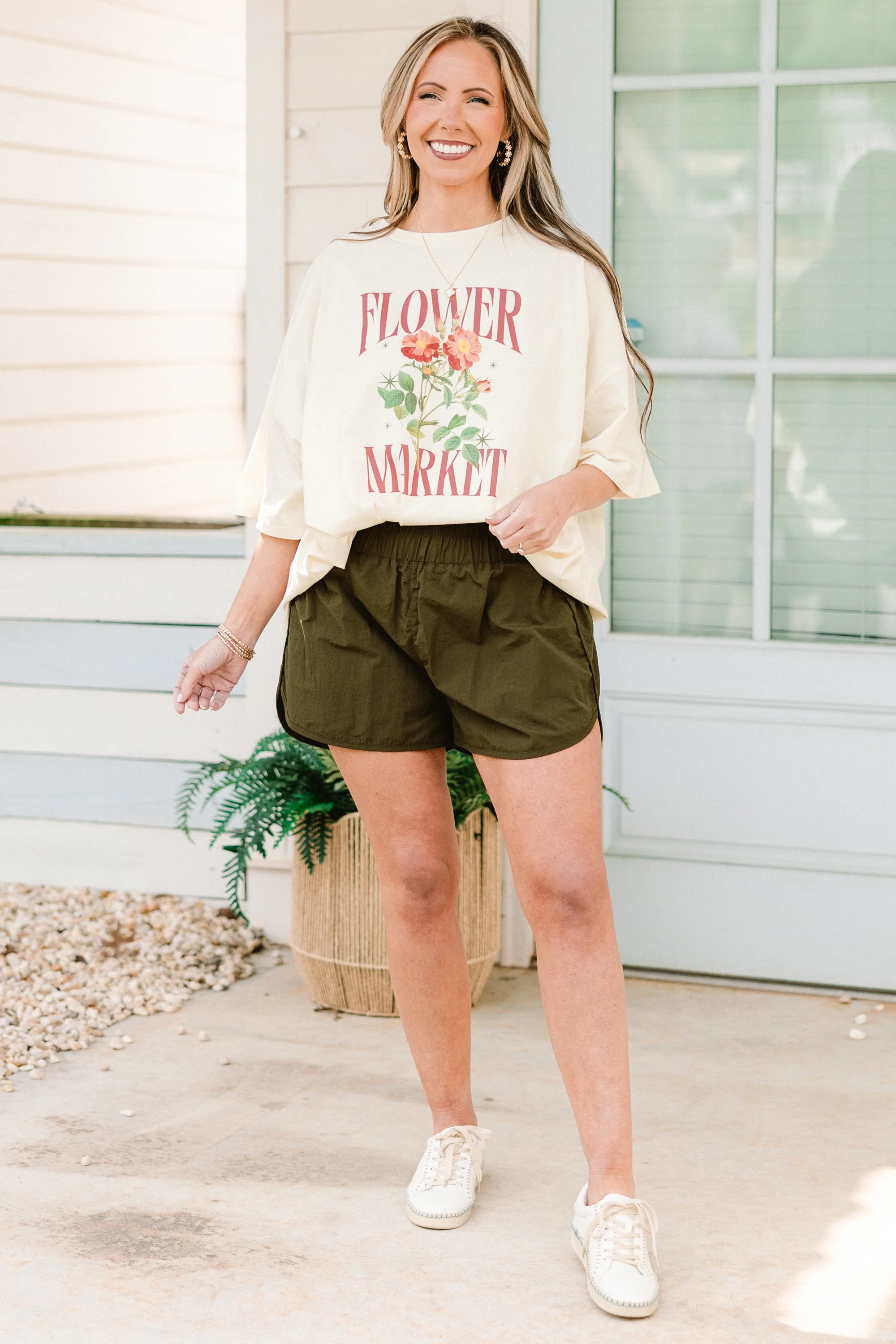 Run The World Shorts, Dark Olive - Giverhouse