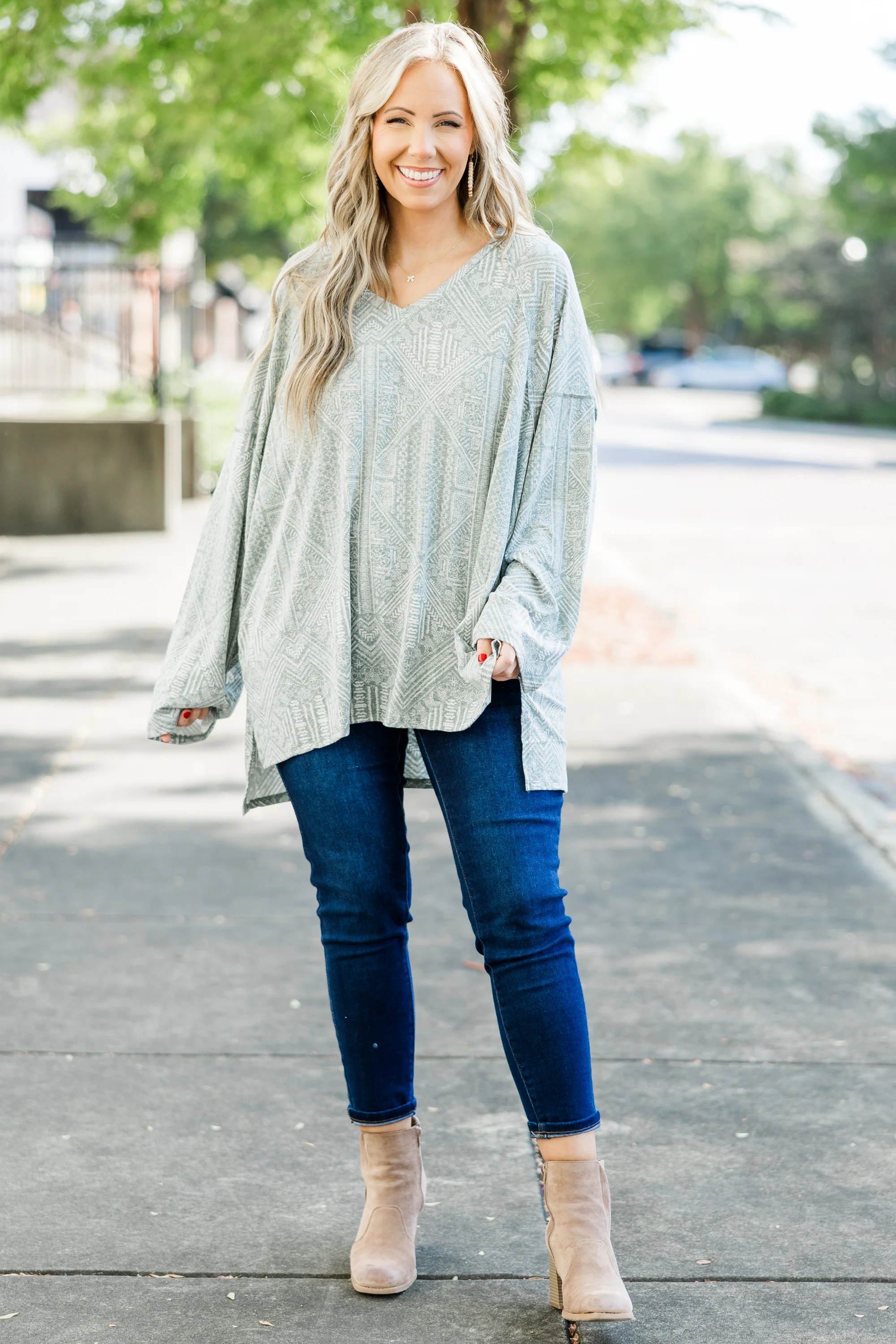 Full Of Charm Top, Sage - Giverhouse