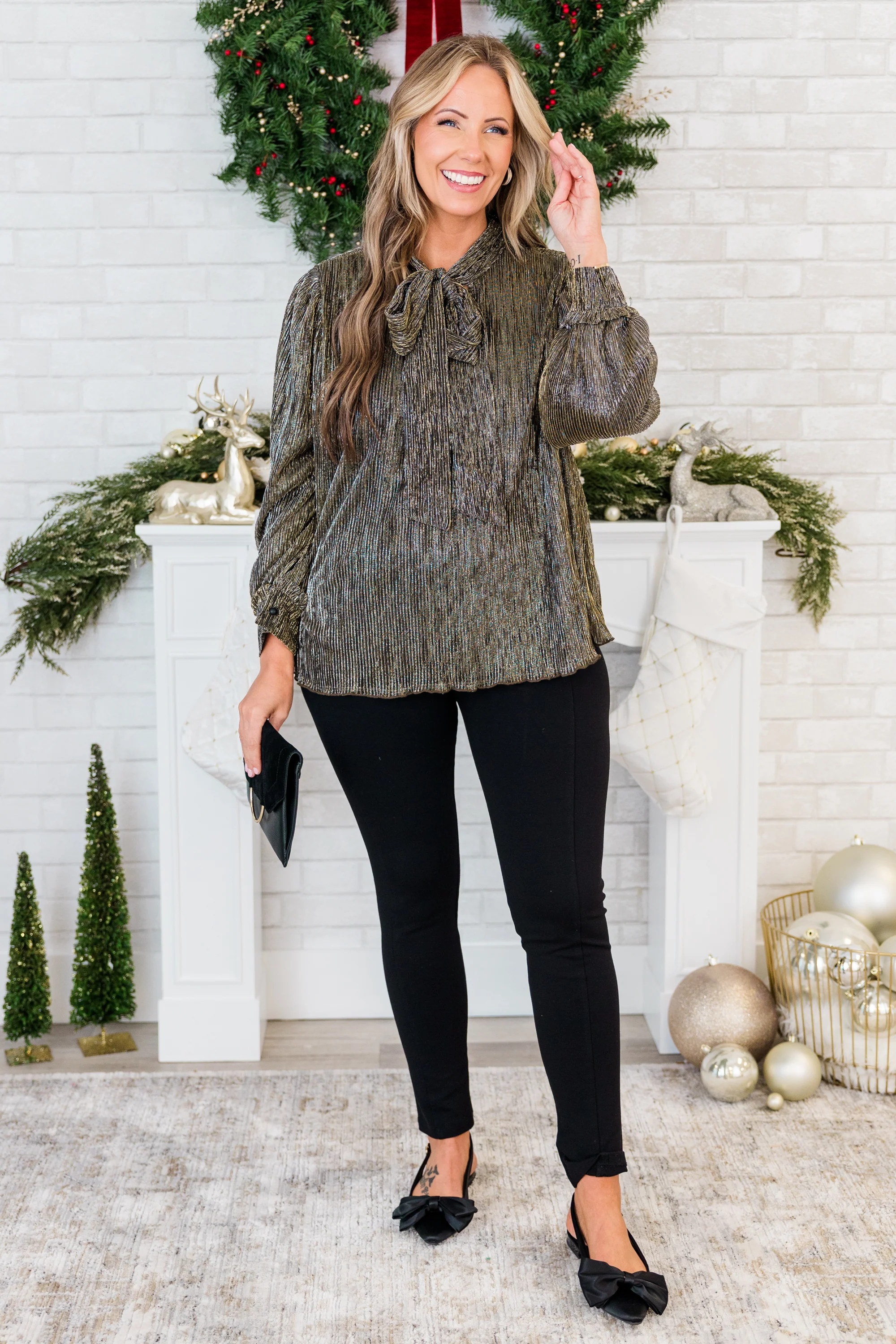 Tuning In Top, Black - Giverhouse