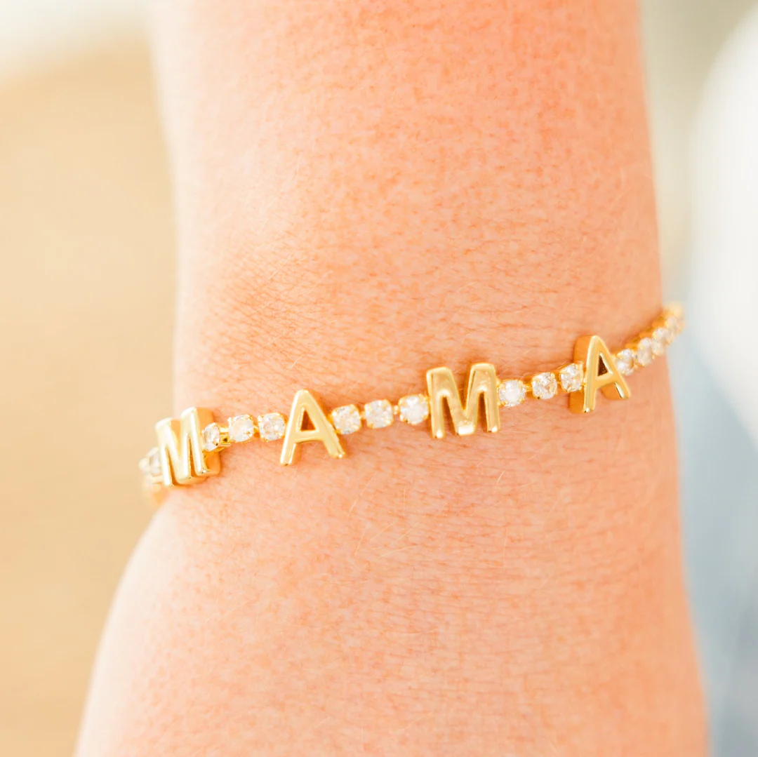 Lauren Kenzie: I Get It From My Mama Bracelet, Gold - Giverhouse