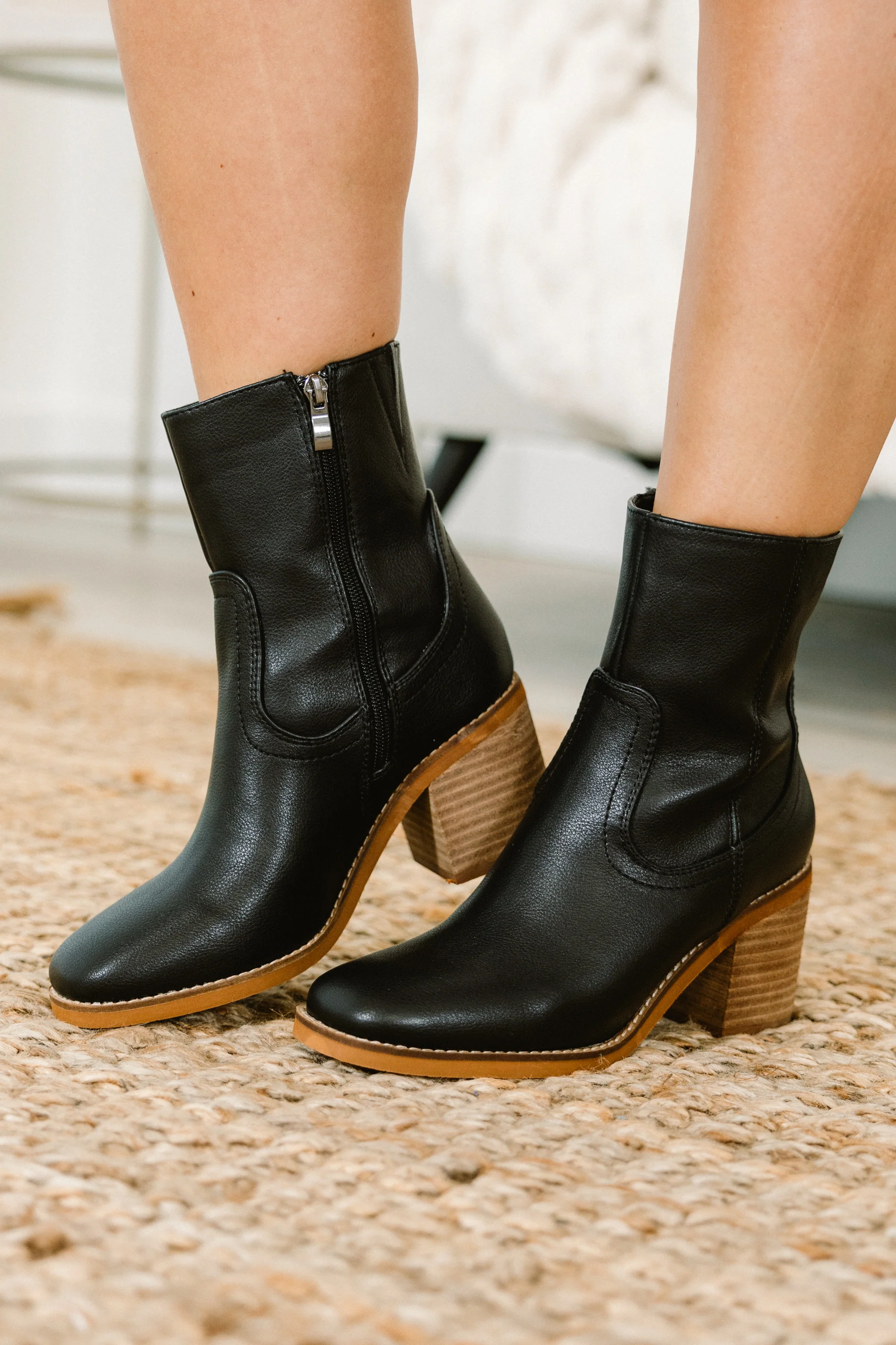 How Can It Be Booties, Black - Giverhouse