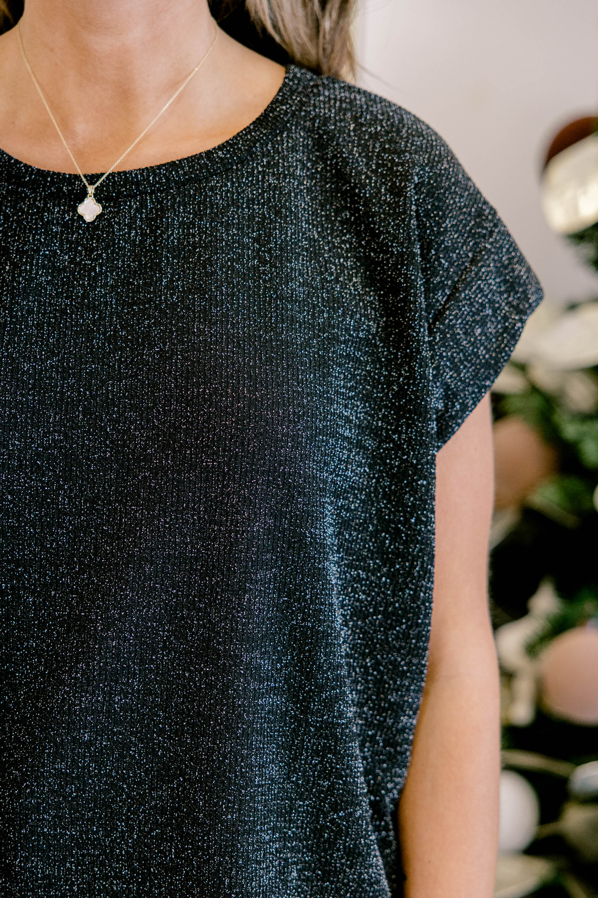 Make A Decision Top, Black - Giverhouse