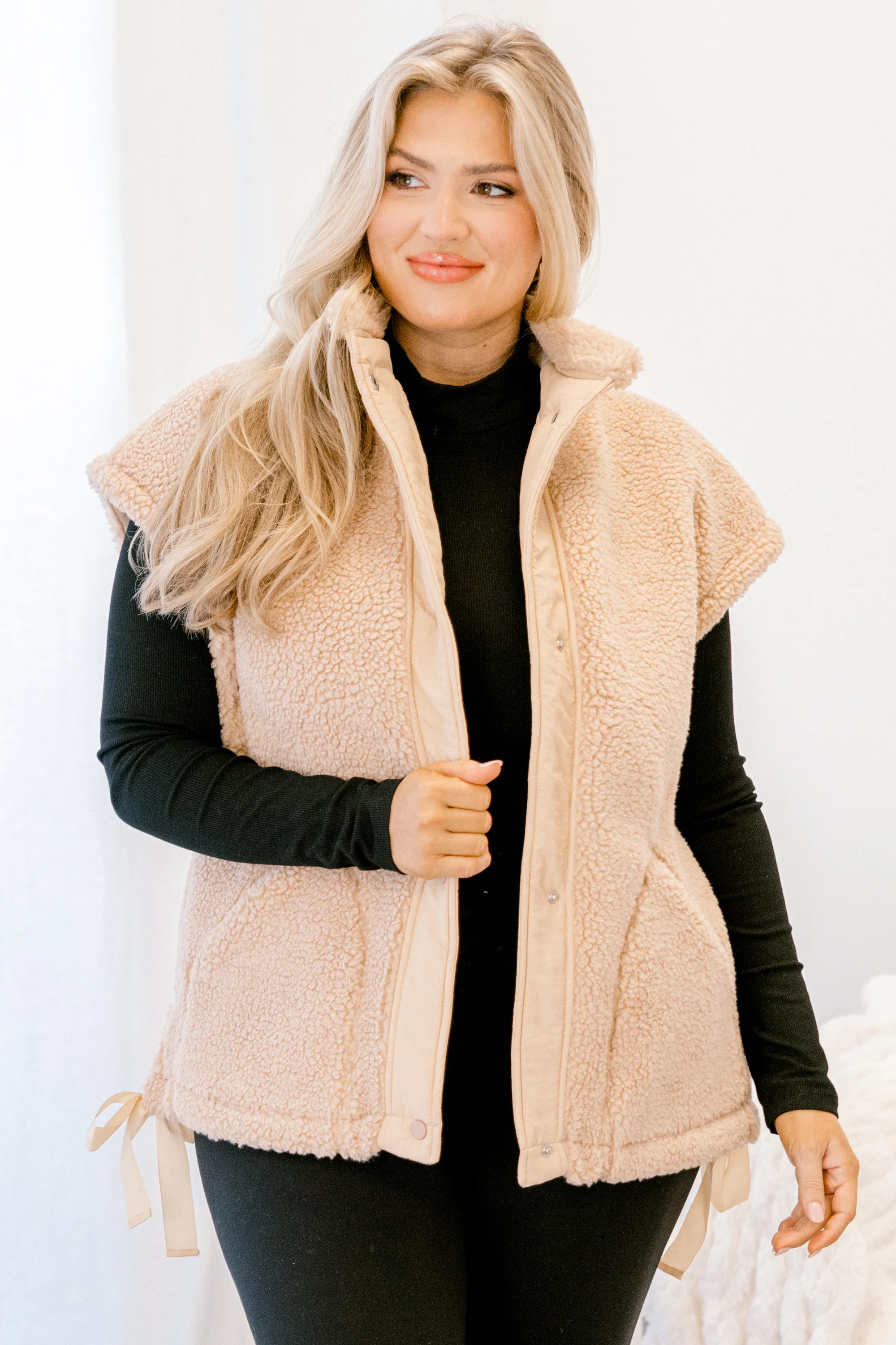 On Schedule Vest, Tan - Giverhouse