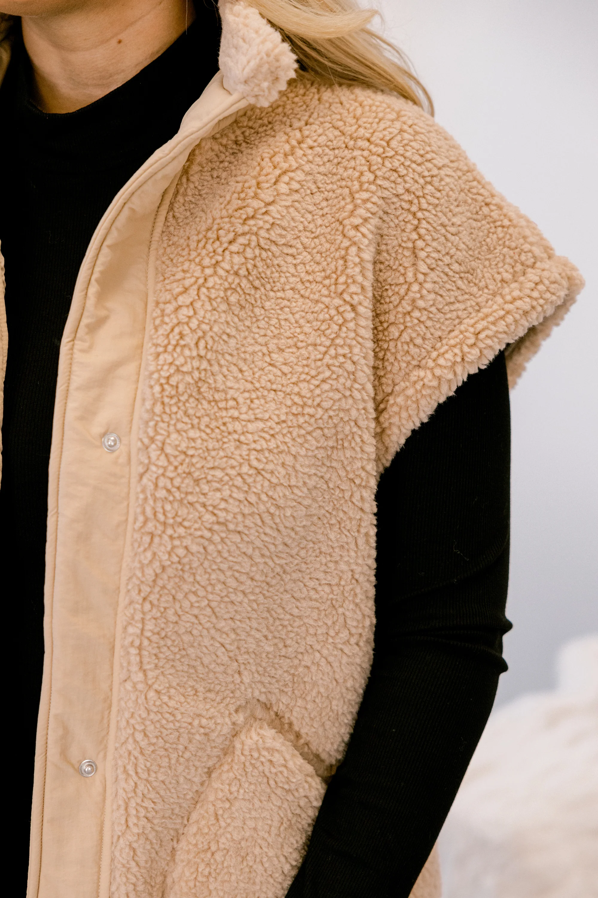 On Schedule Vest, Tan - Giverhouse