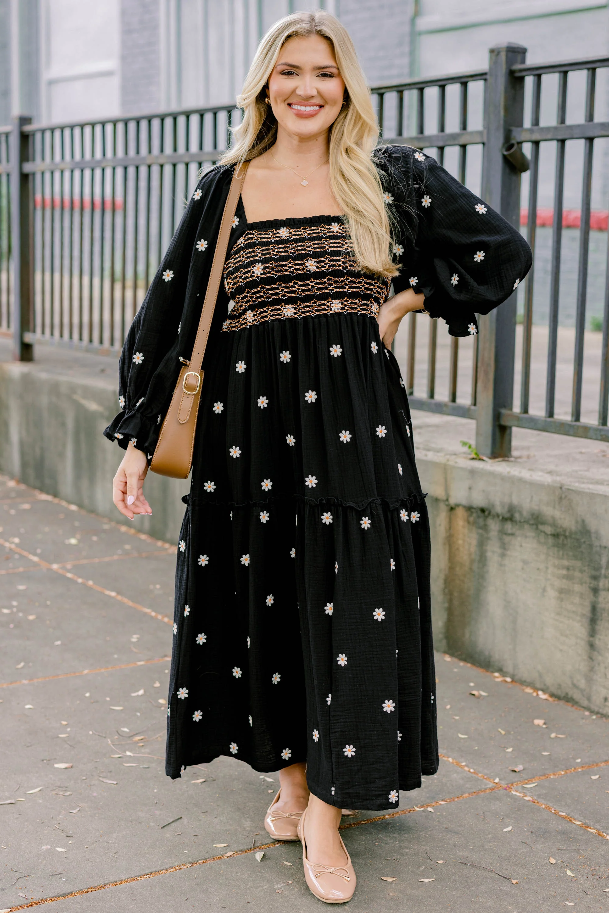 Wildflower Wonder Dress, Black - Giverhouse