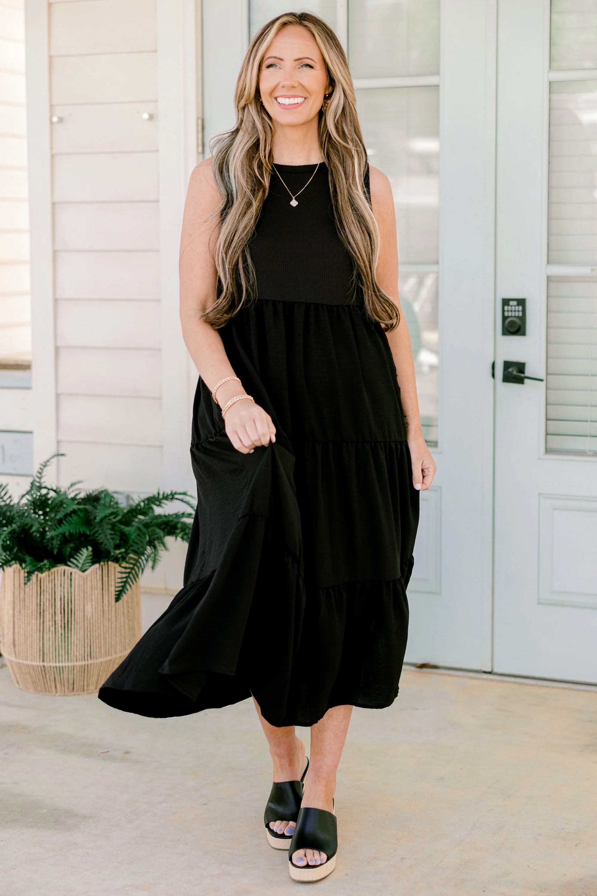 Keep It Up Dress, Black - Giverhouse