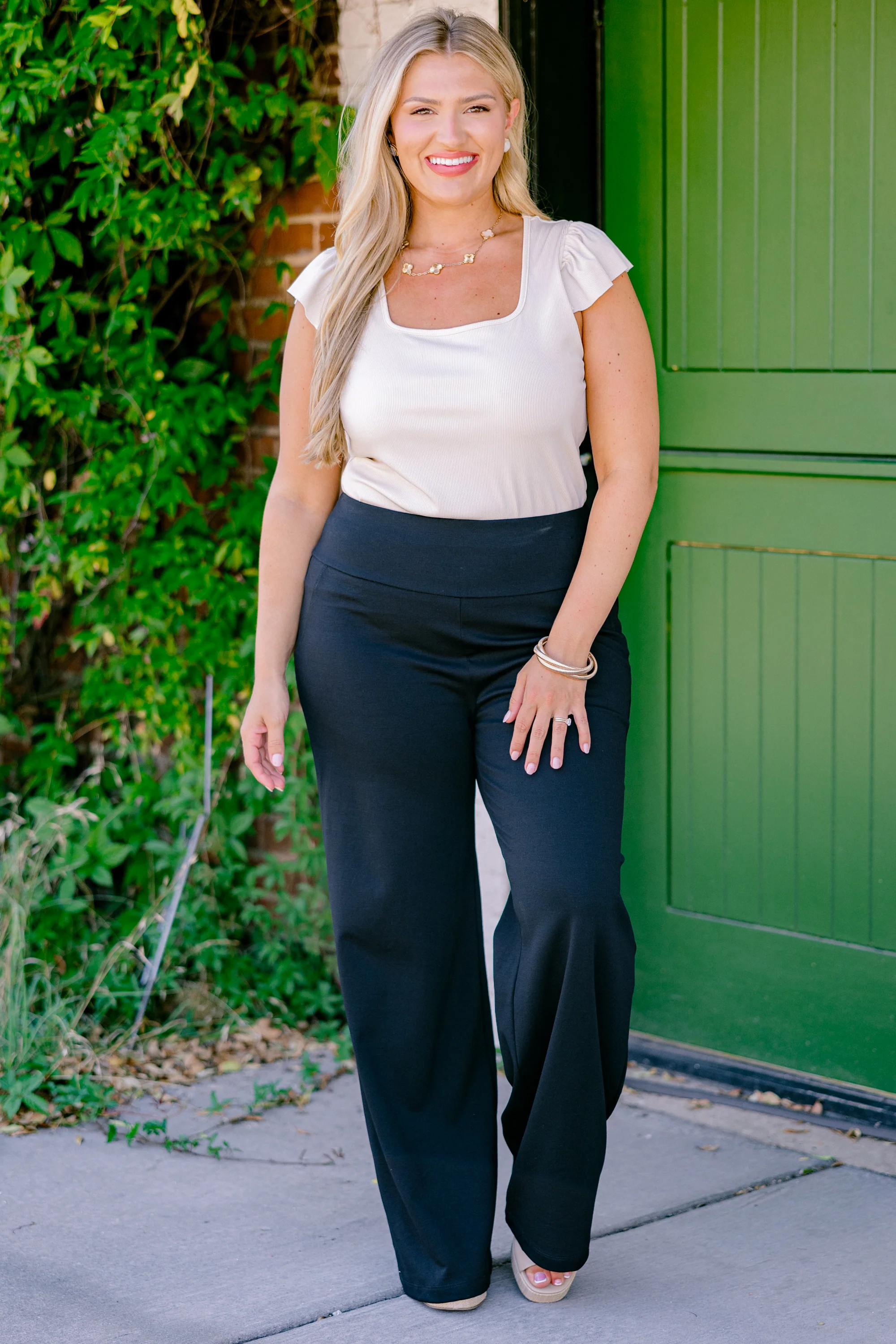 Highly Favored Pants, Black - Giverhouse