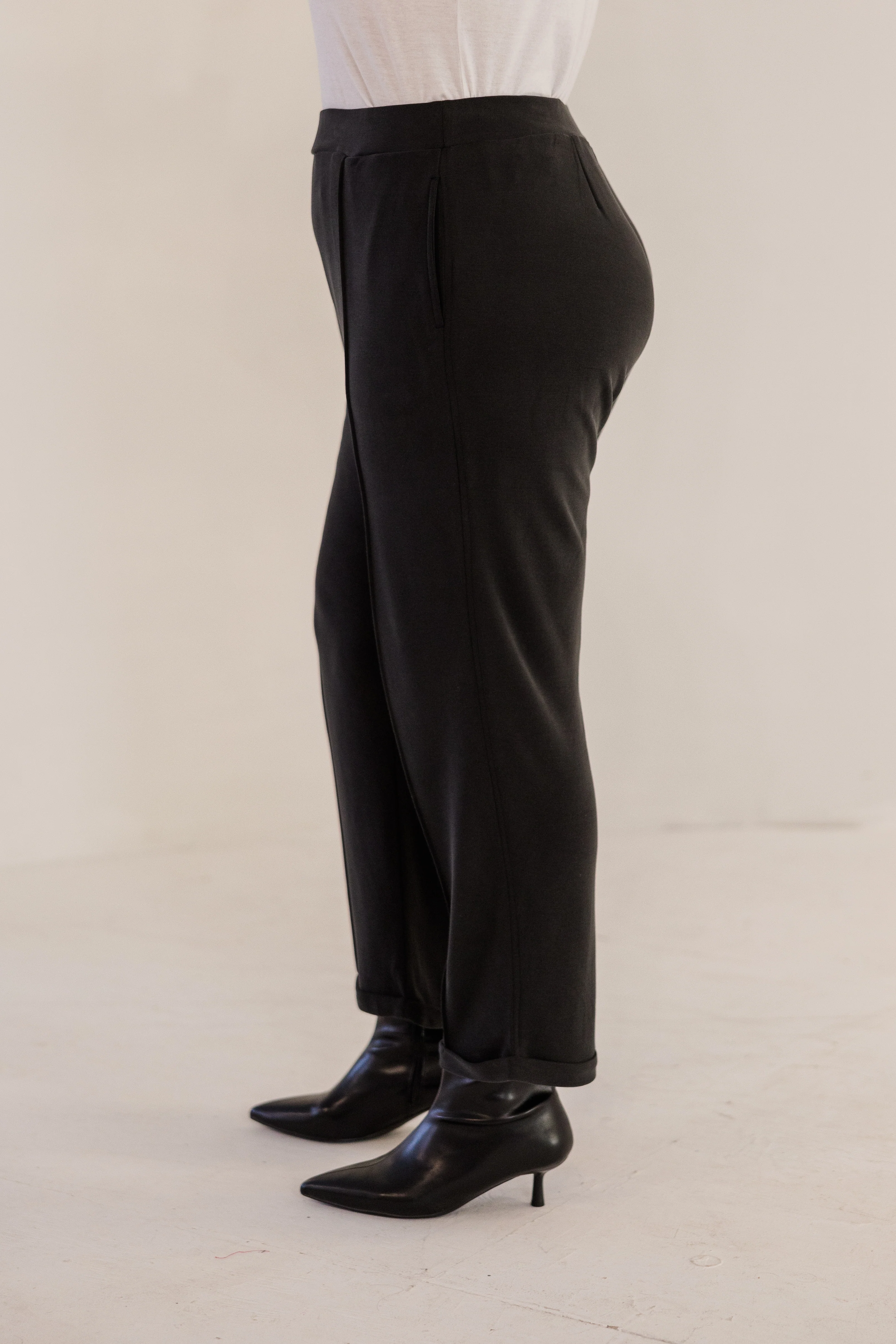 Chloe Pintuck Taper Pant, Black - Giverhouse