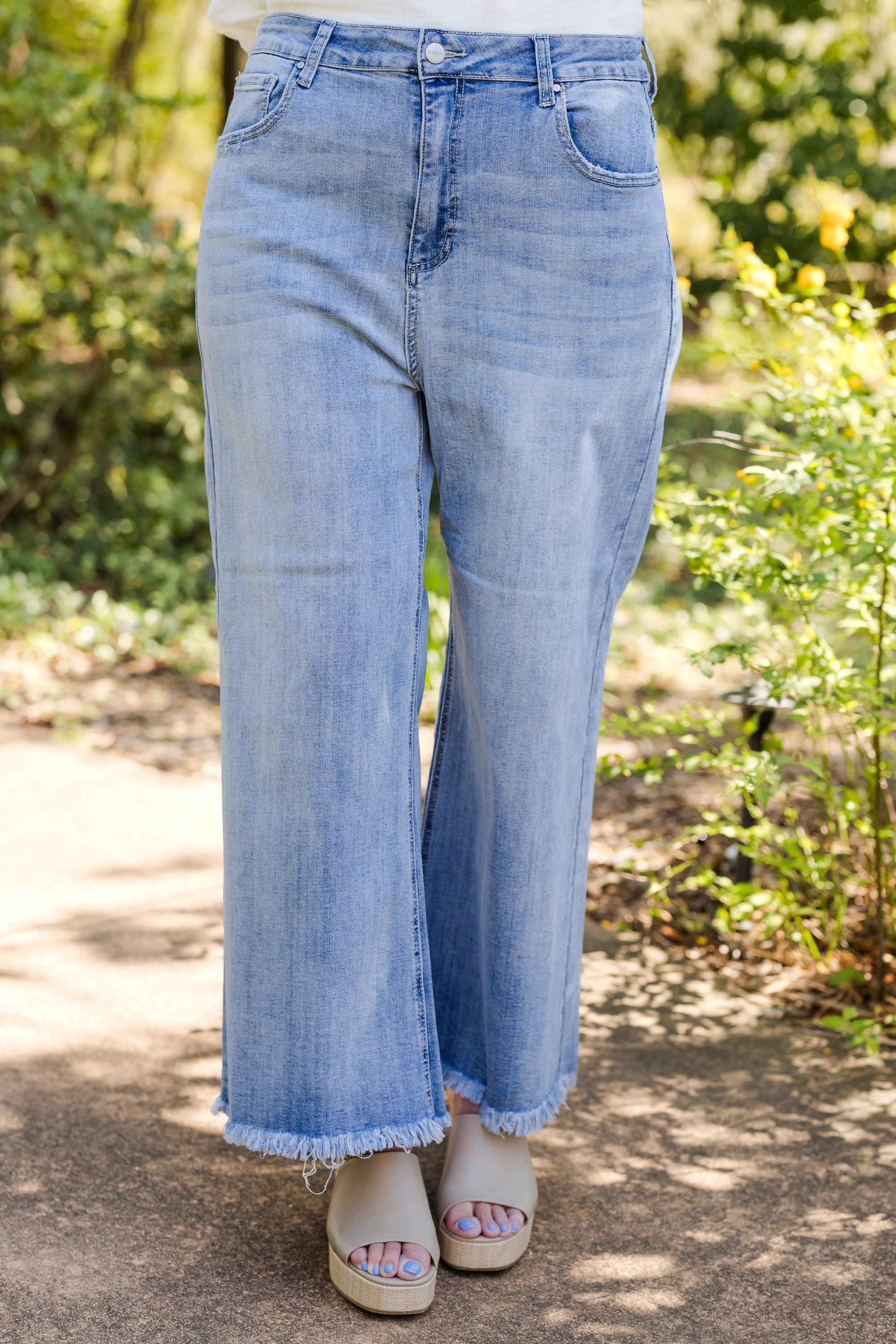 In The Breeze Jeans, Light Wash - Giverhouse